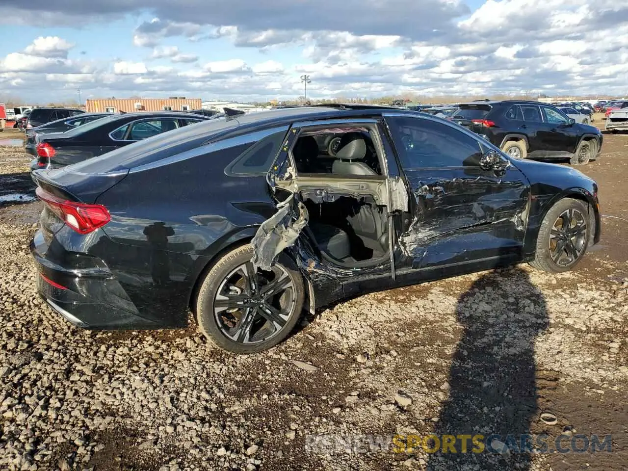 3 fotografías del automóvil dañado 5XXG64J2XPG170511 KIA K5 2023