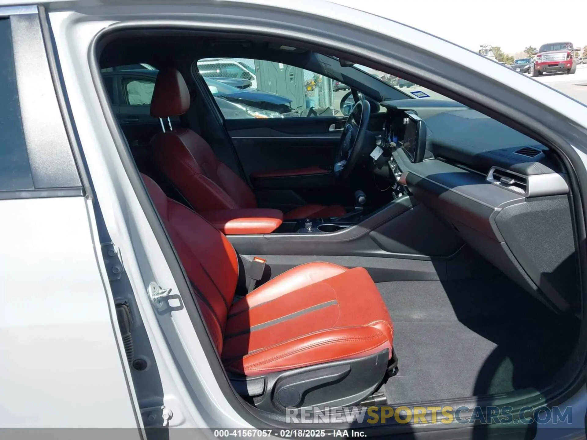 5 fotografías del automóvil dañado 5XXG64J2XPG201594 KIA K5 2023