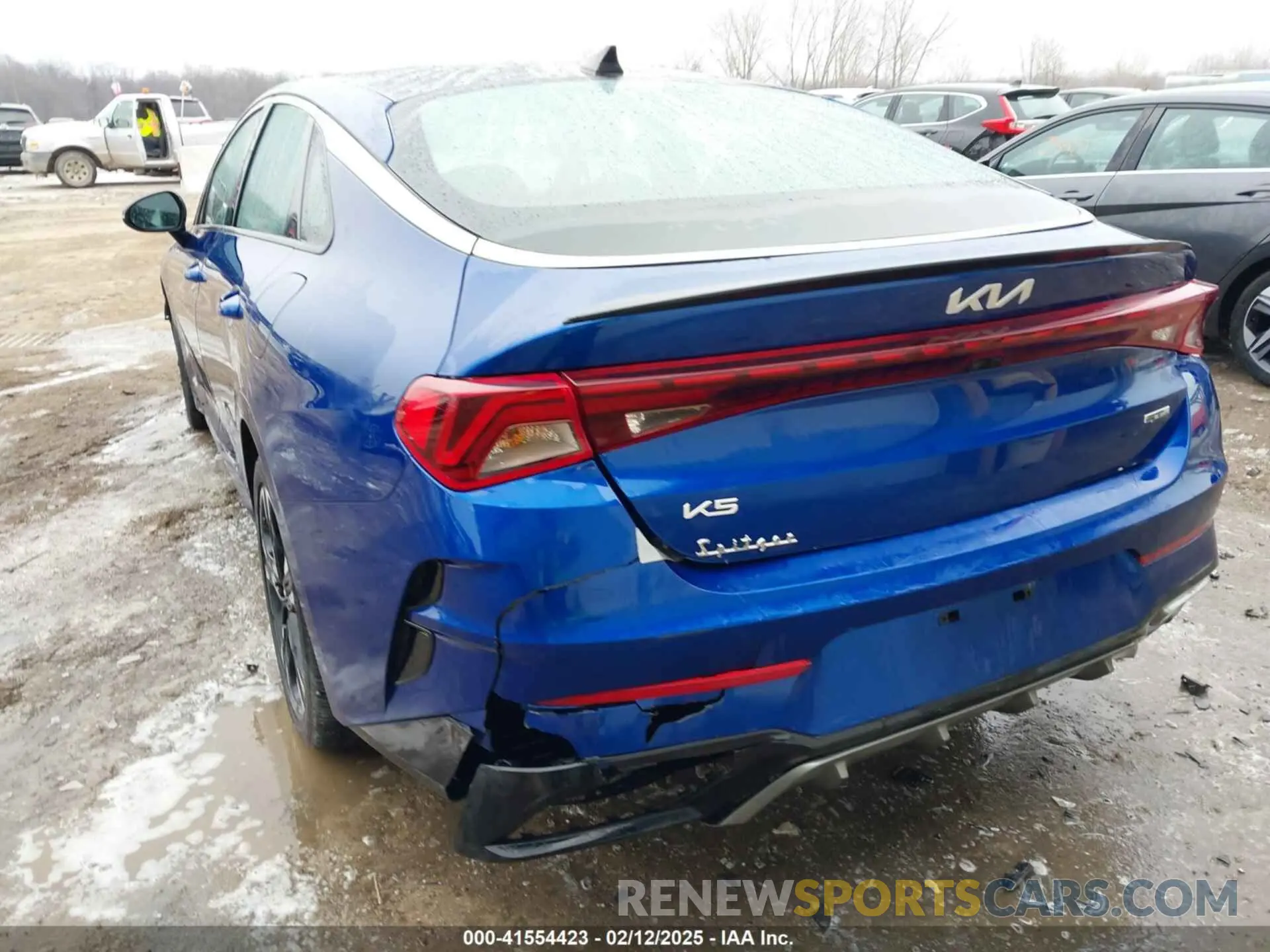 3 fotografías del automóvil dañado 5XXG64J2XPG211820 KIA K5 2023