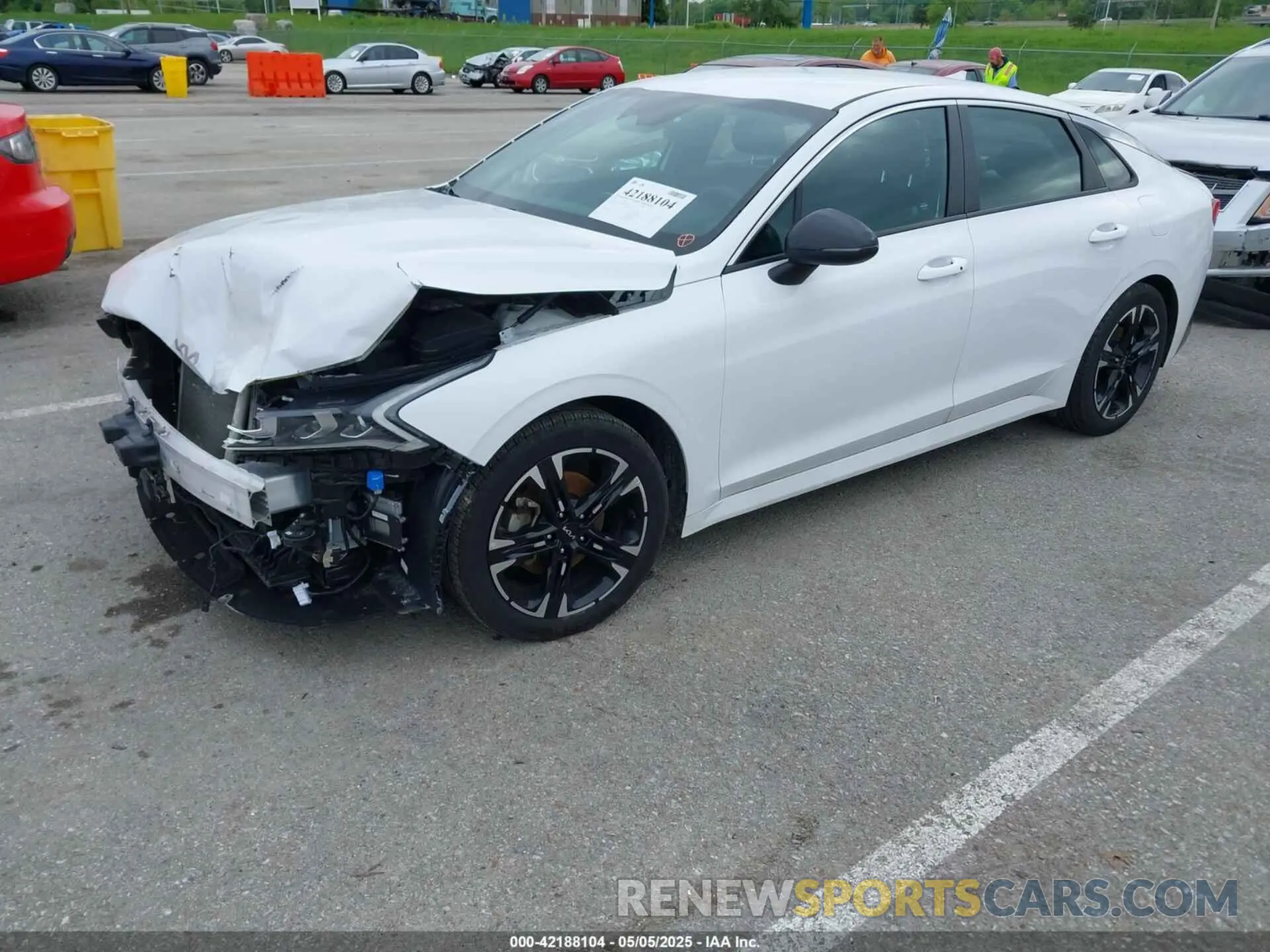 2 fotografías del automóvil dañado 5XXG64J2XPG218721 KIA K5 2023