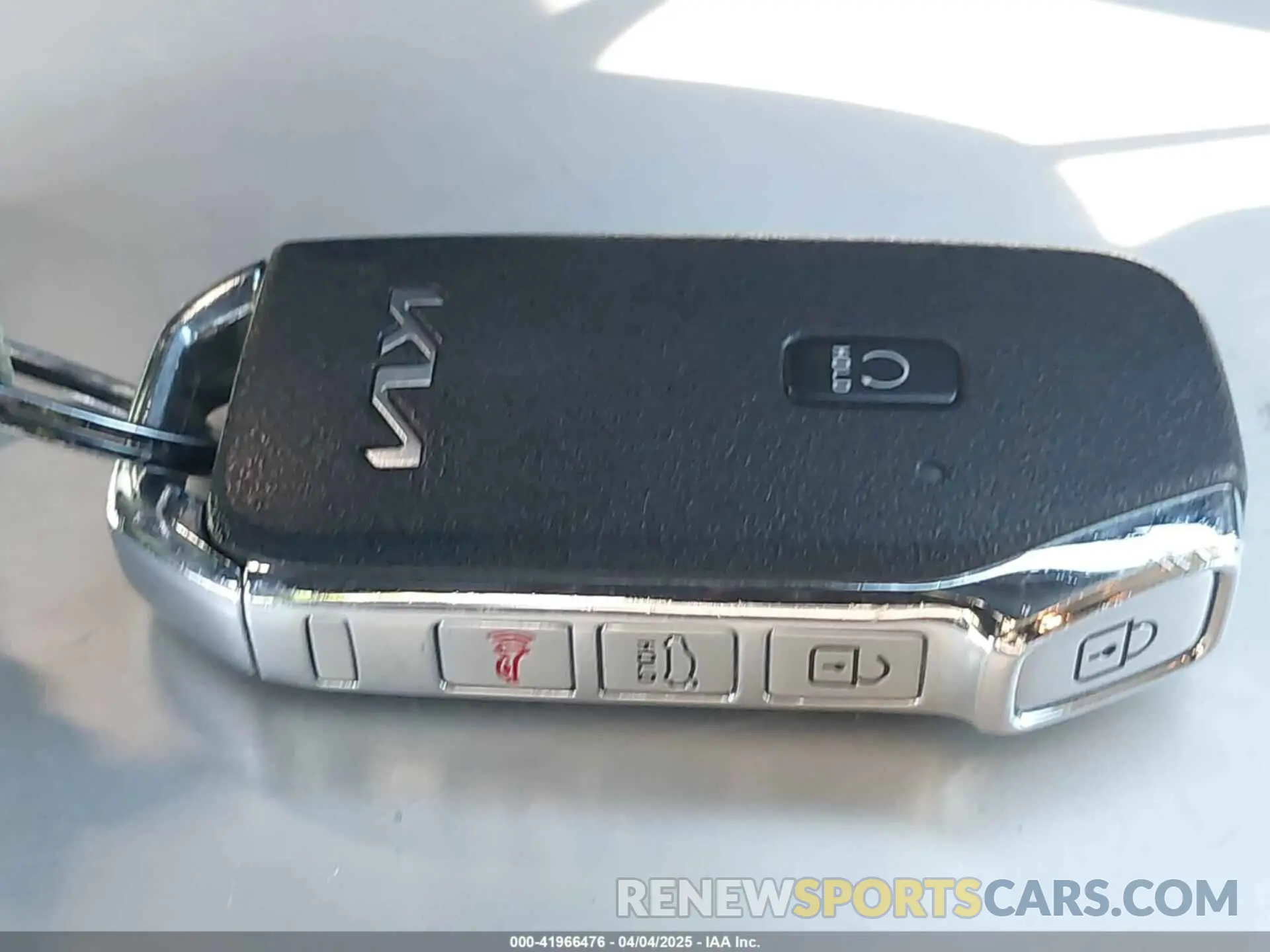 11 fotografías del automóvil dañado 5XXG14J21RG242908 KIA K5 2024