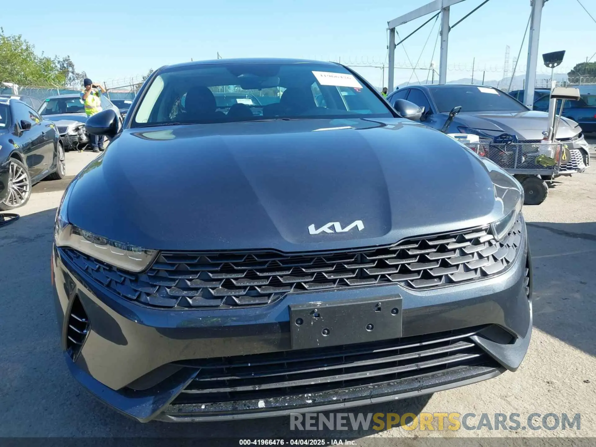 13 fotografías del automóvil dañado 5XXG14J21RG242908 KIA K5 2024