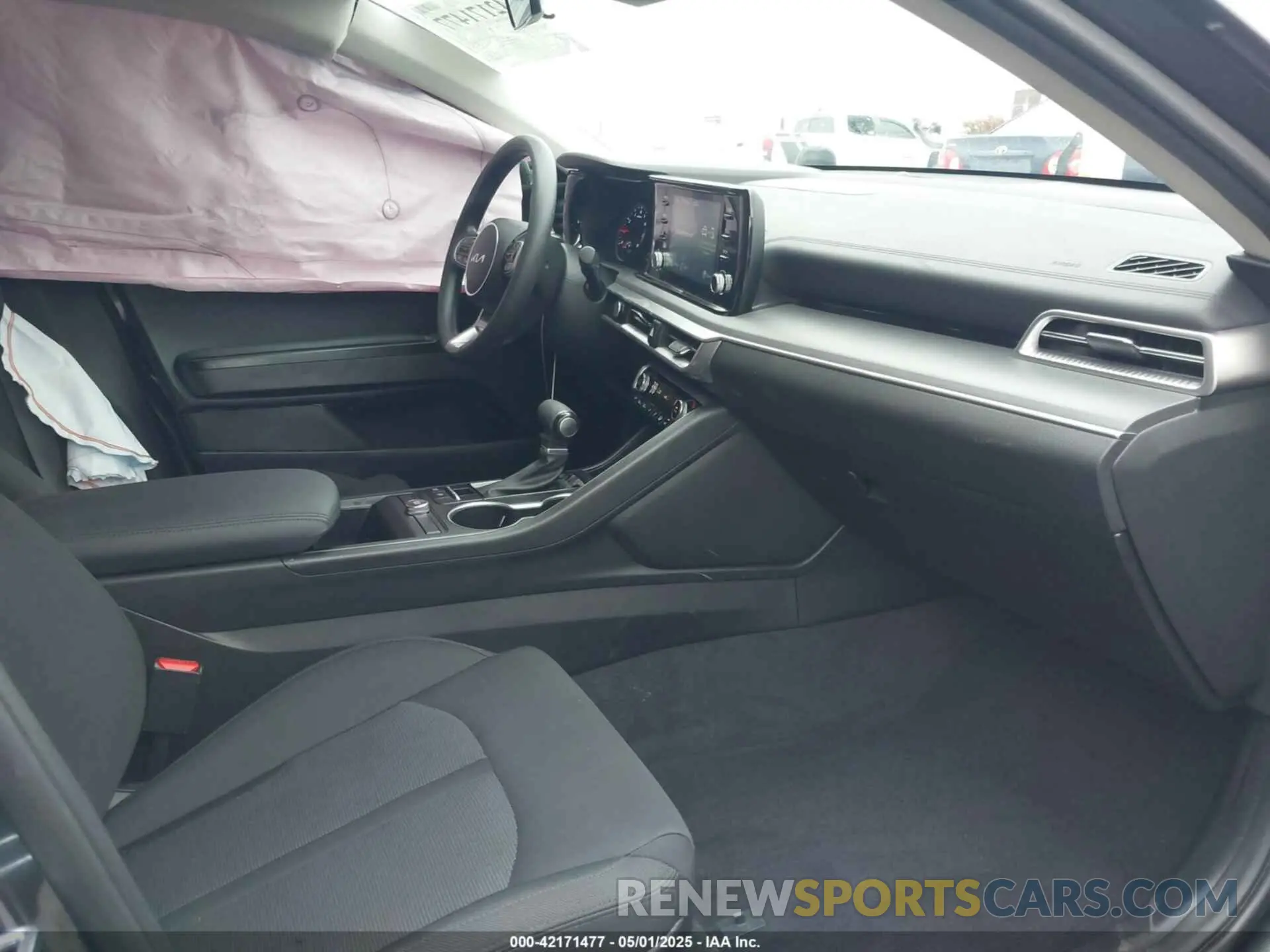 5 fotografías del automóvil dañado 5XXG14J29RG263294 KIA K5 2024