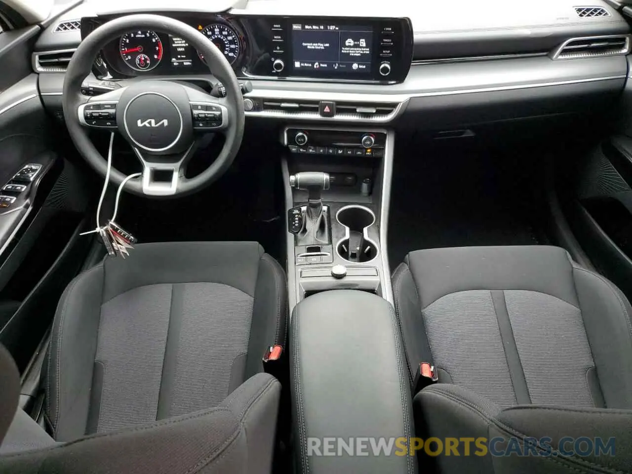 8 fotografías del automóvil dañado 5XXG14J2XRG252031 KIA K5 2024