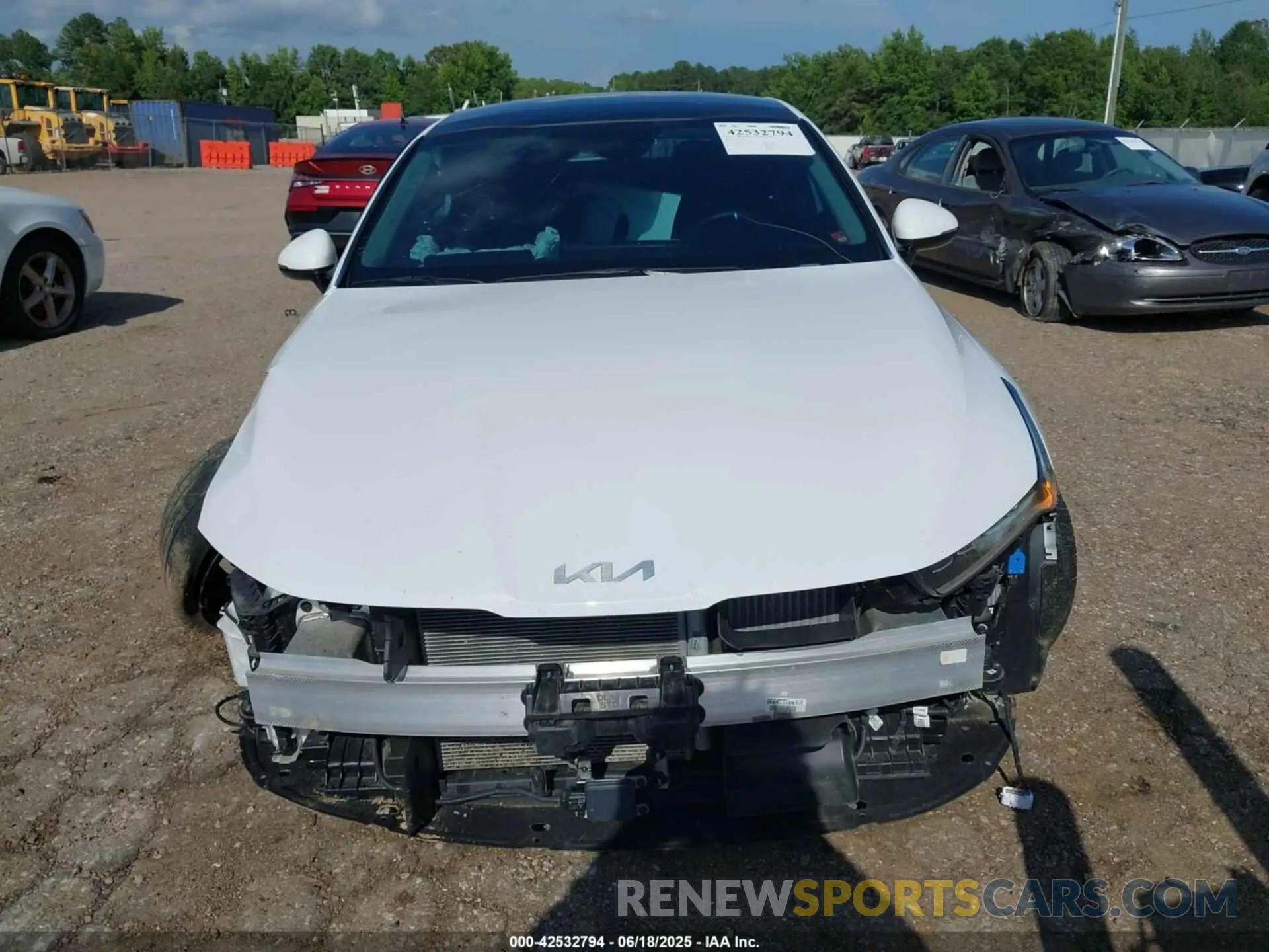 12 fotografías del automóvil dañado 5XXG34J25RG229752 KIA K5 2024