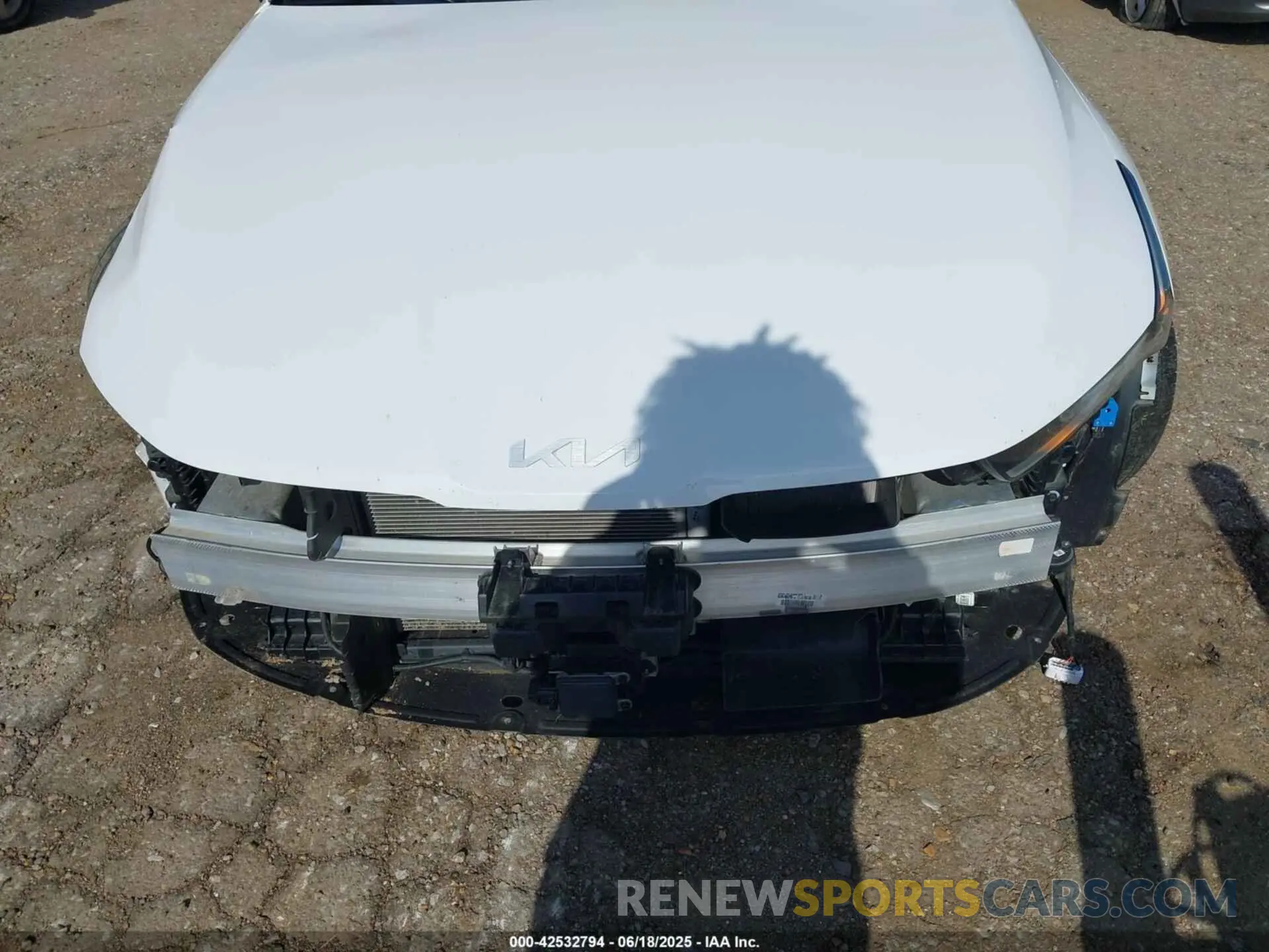 6 fotografías del automóvil dañado 5XXG34J25RG229752 KIA K5 2024