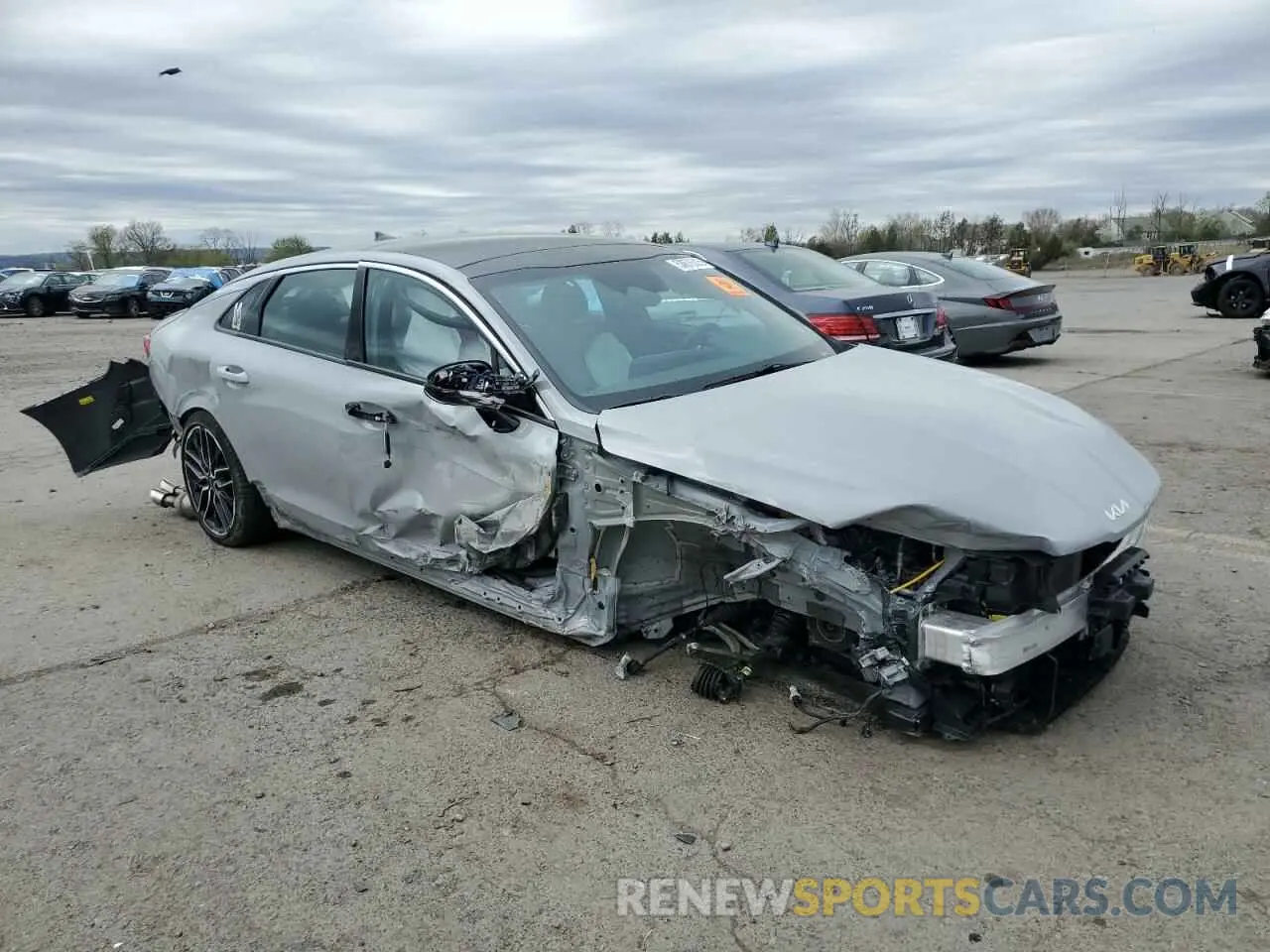 4 fotografías del automóvil dañado 5XXG44J82RG262676 KIA K5 2024