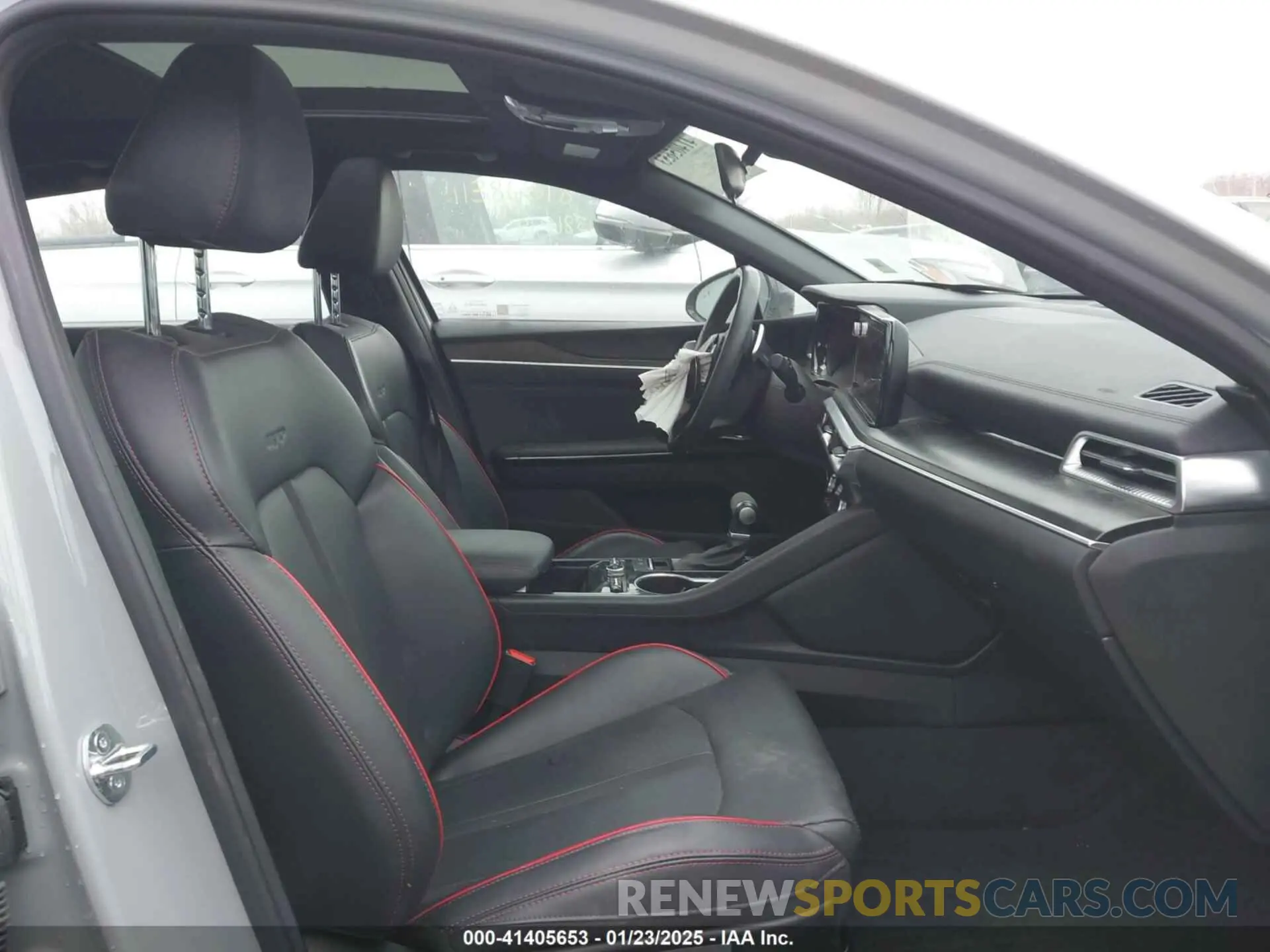 5 fotografías del automóvil dañado 5XXG44J86RG227784 KIA K5 2024