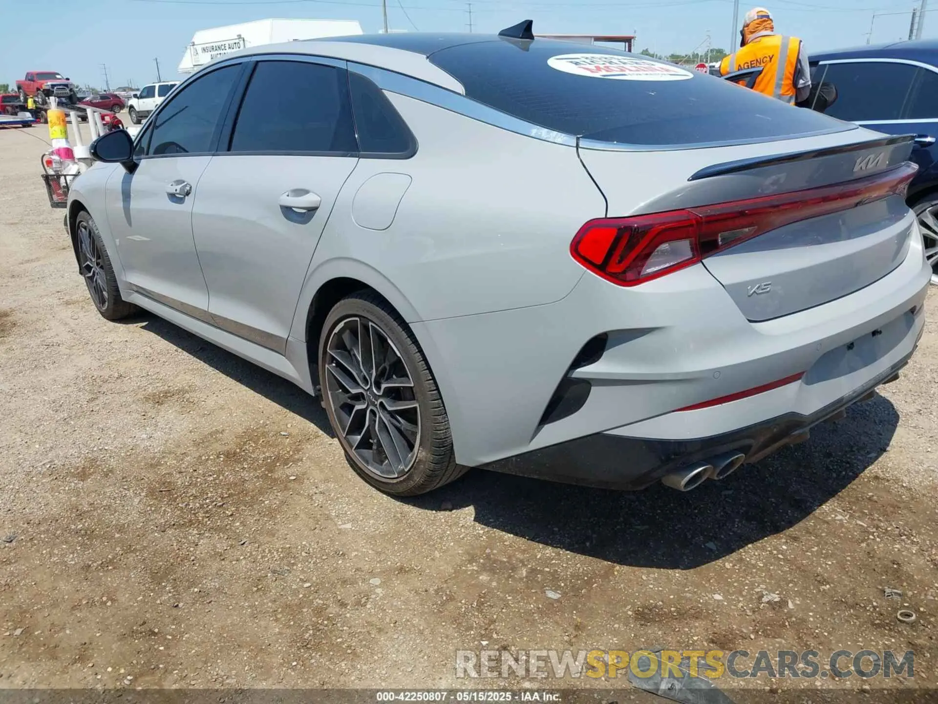 3 fotografías del automóvil dañado 5XXG44J89RG241212 KIA K5 2024