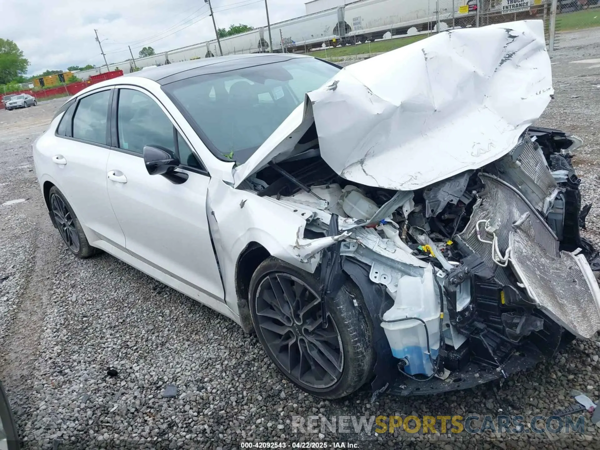 1 fotografías del automóvil dañado 5XXG44J89RG249052 KIA K5 2024
