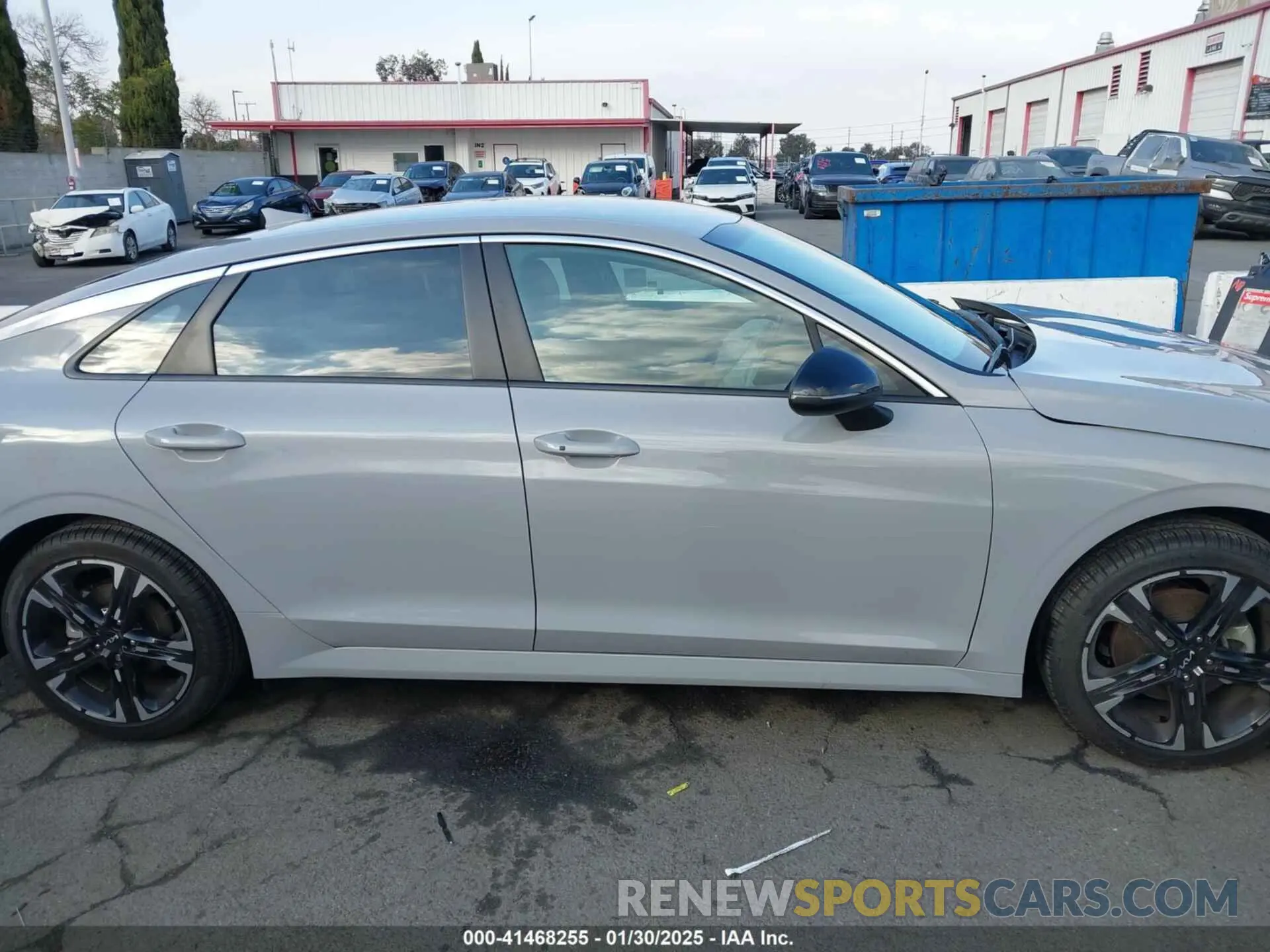 14 fotografías del automóvil dañado 5XXG64J20RG261080 KIA K5 2024
