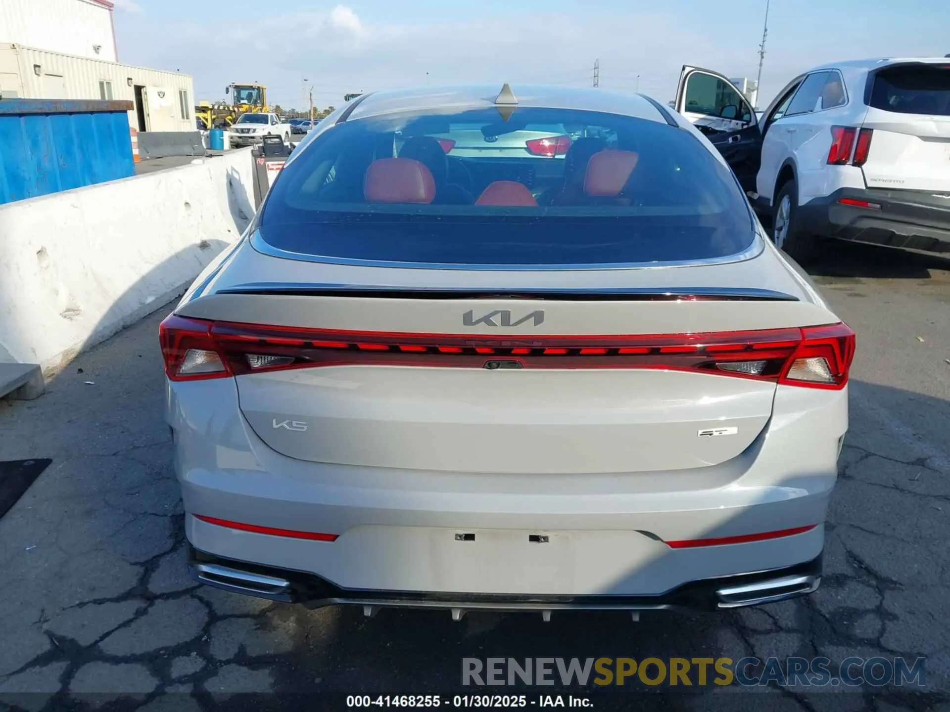 17 fotografías del automóvil dañado 5XXG64J20RG261080 KIA K5 2024