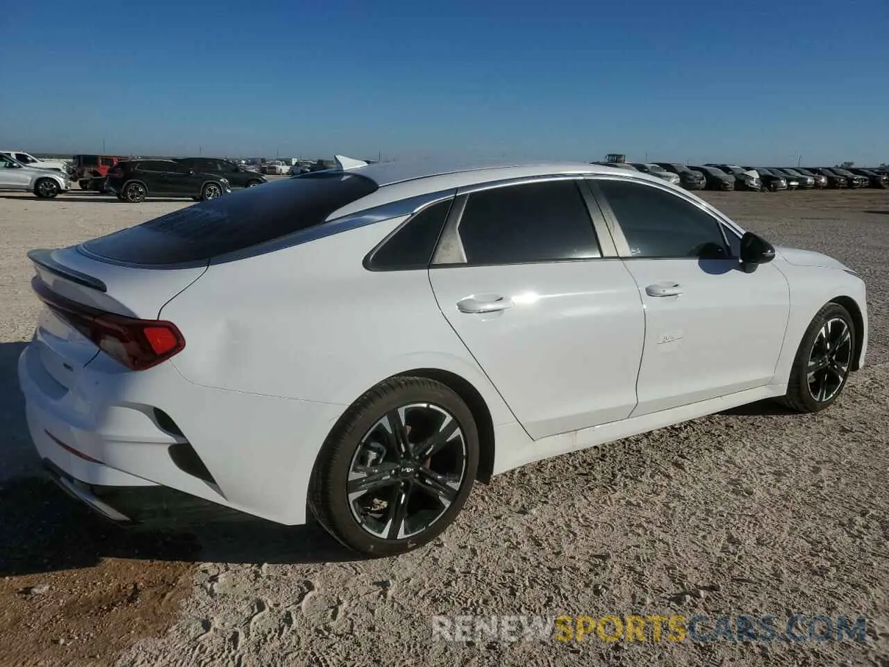 3 fotografías del automóvil dañado 5XXG64J20RG263816 KIA K5 2024