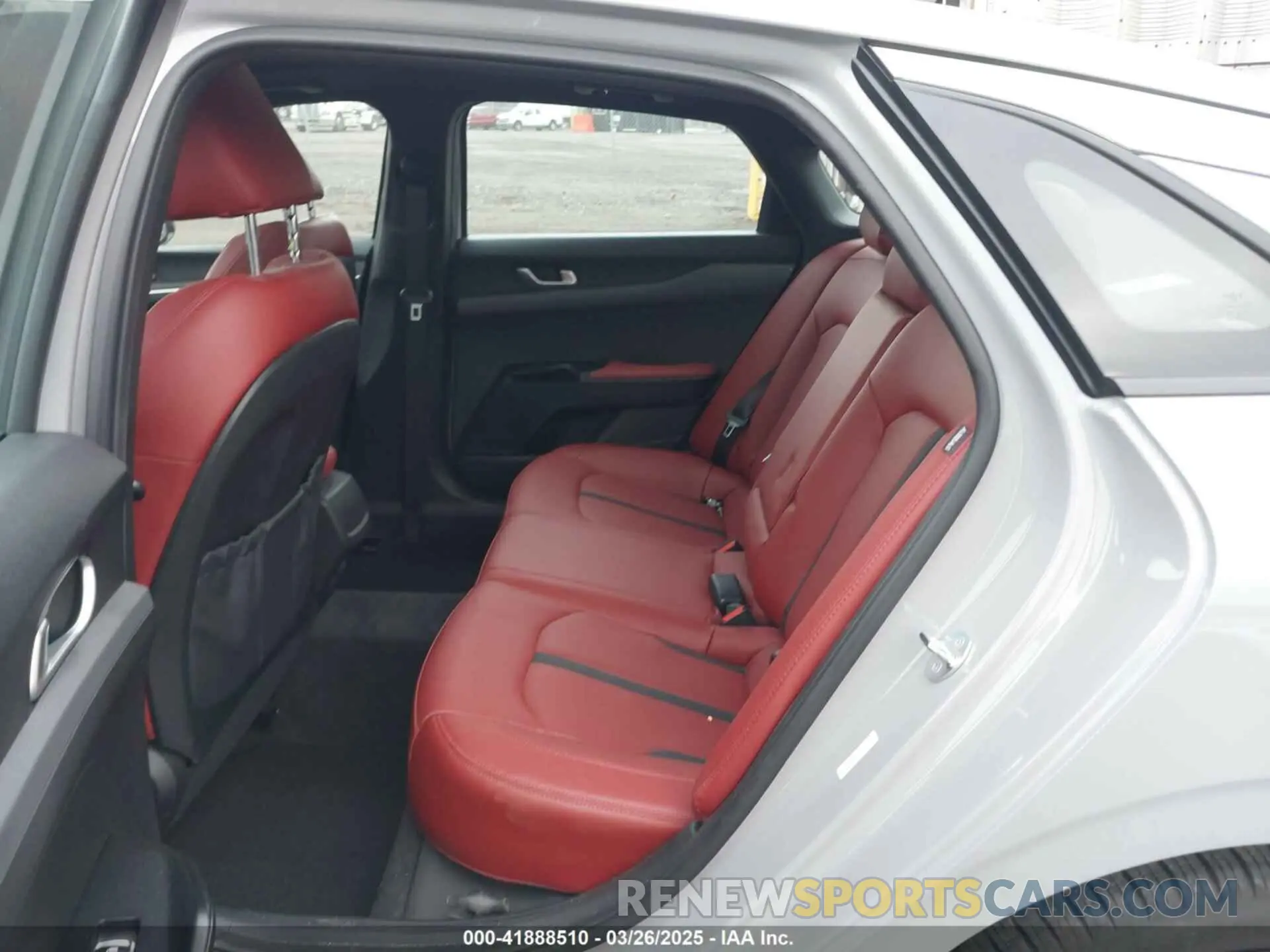 8 fotografías del automóvil dañado 5XXG64J22RG228095 KIA K5 2024