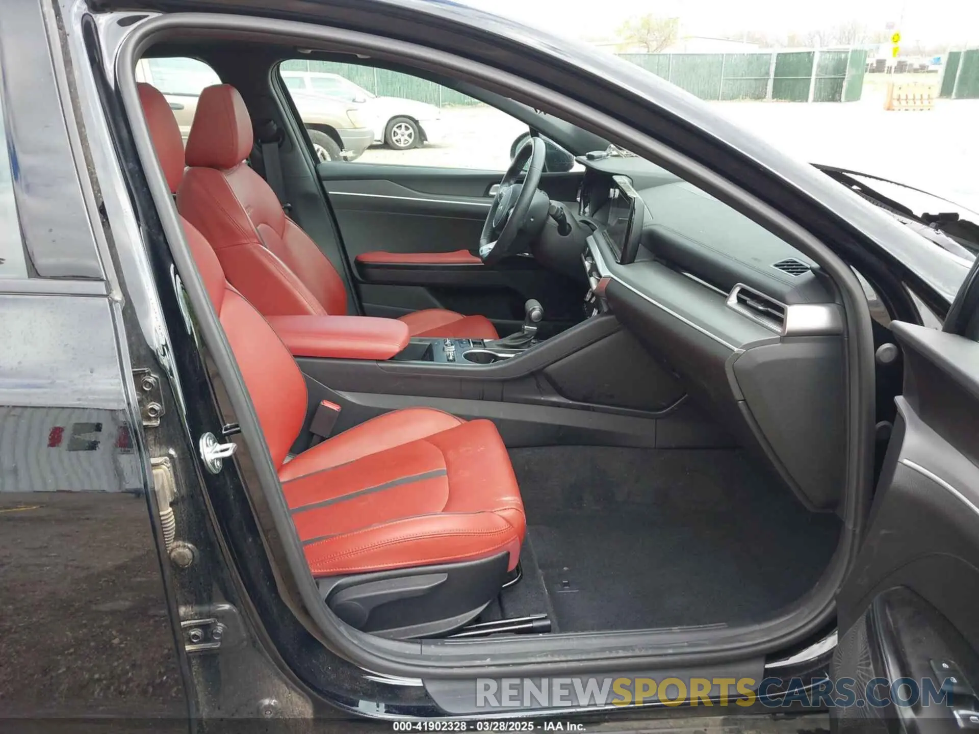 5 fotografías del automóvil dañado 5XXG64J22RG265289 KIA K5 2024