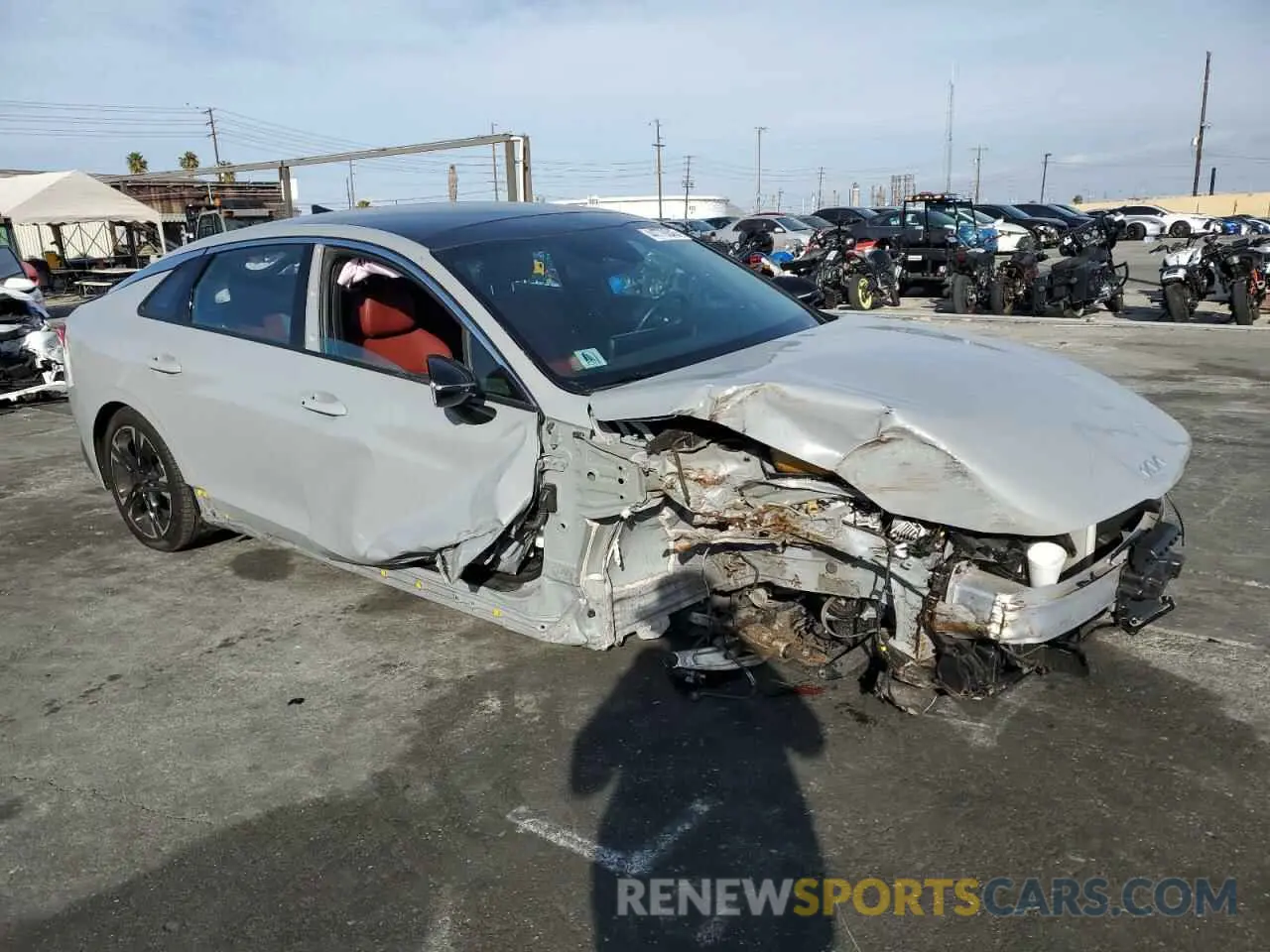 4 fotografías del automóvil dañado 5XXG64J23RG257556 KIA K5 2024