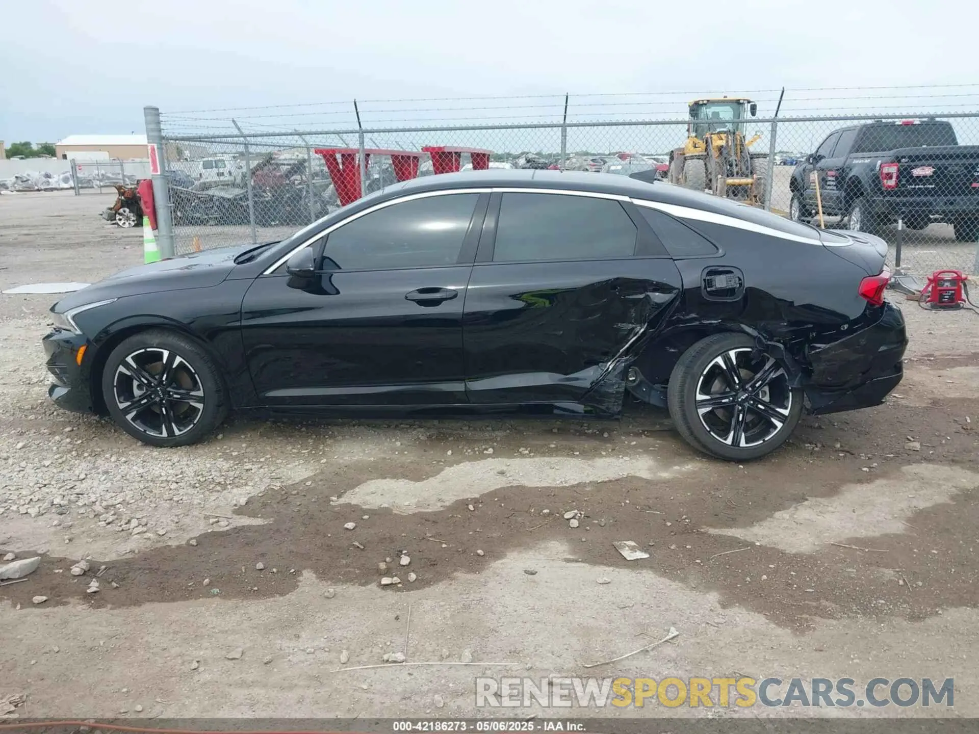 14 fotografías del automóvil dañado 5XXG64J23RG262594 KIA K5 2024