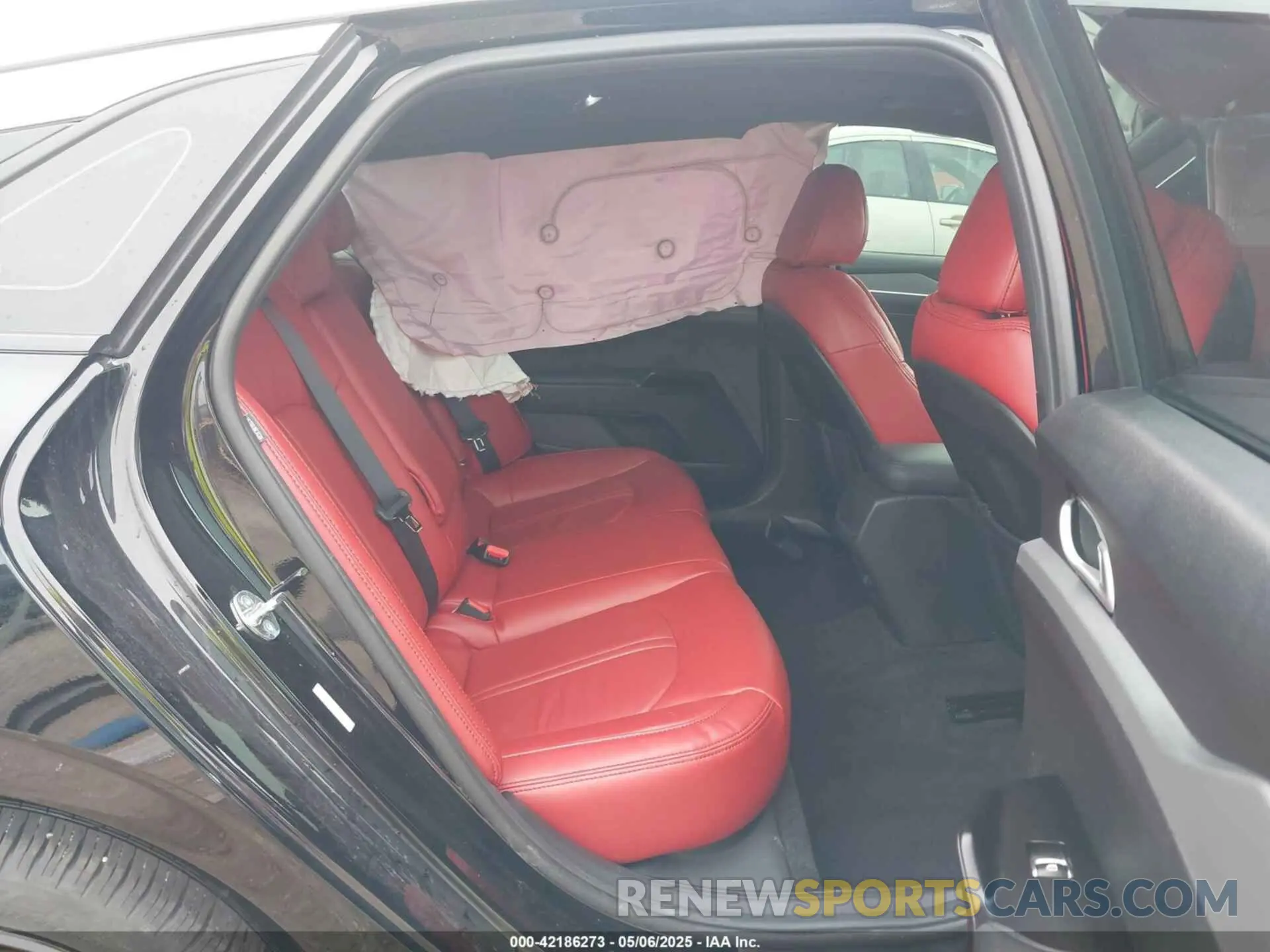 8 fotografías del automóvil dañado 5XXG64J23RG262594 KIA K5 2024