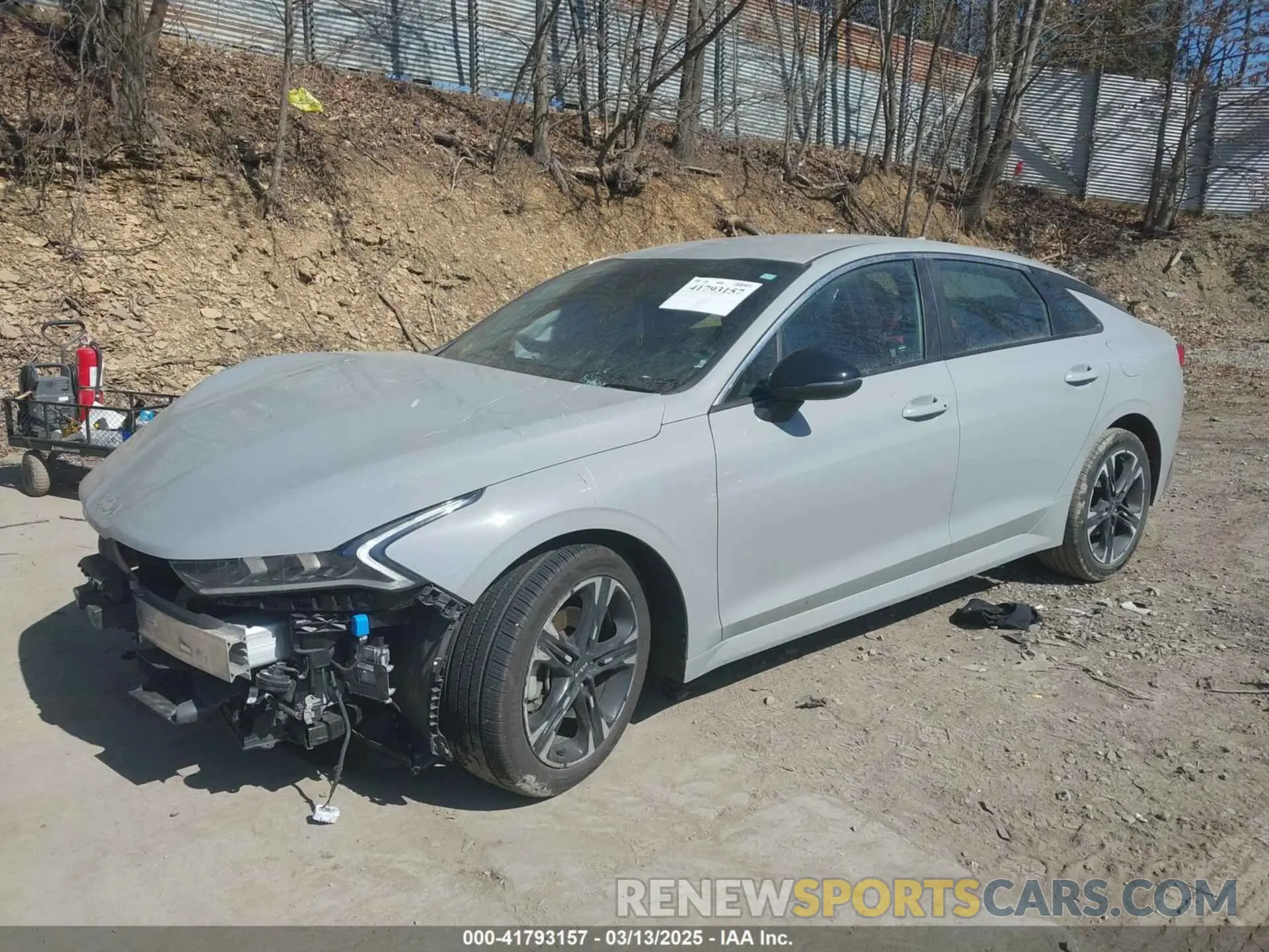 2 fotografías del automóvil dañado 5XXG64J23RG264863 KIA K5 2024