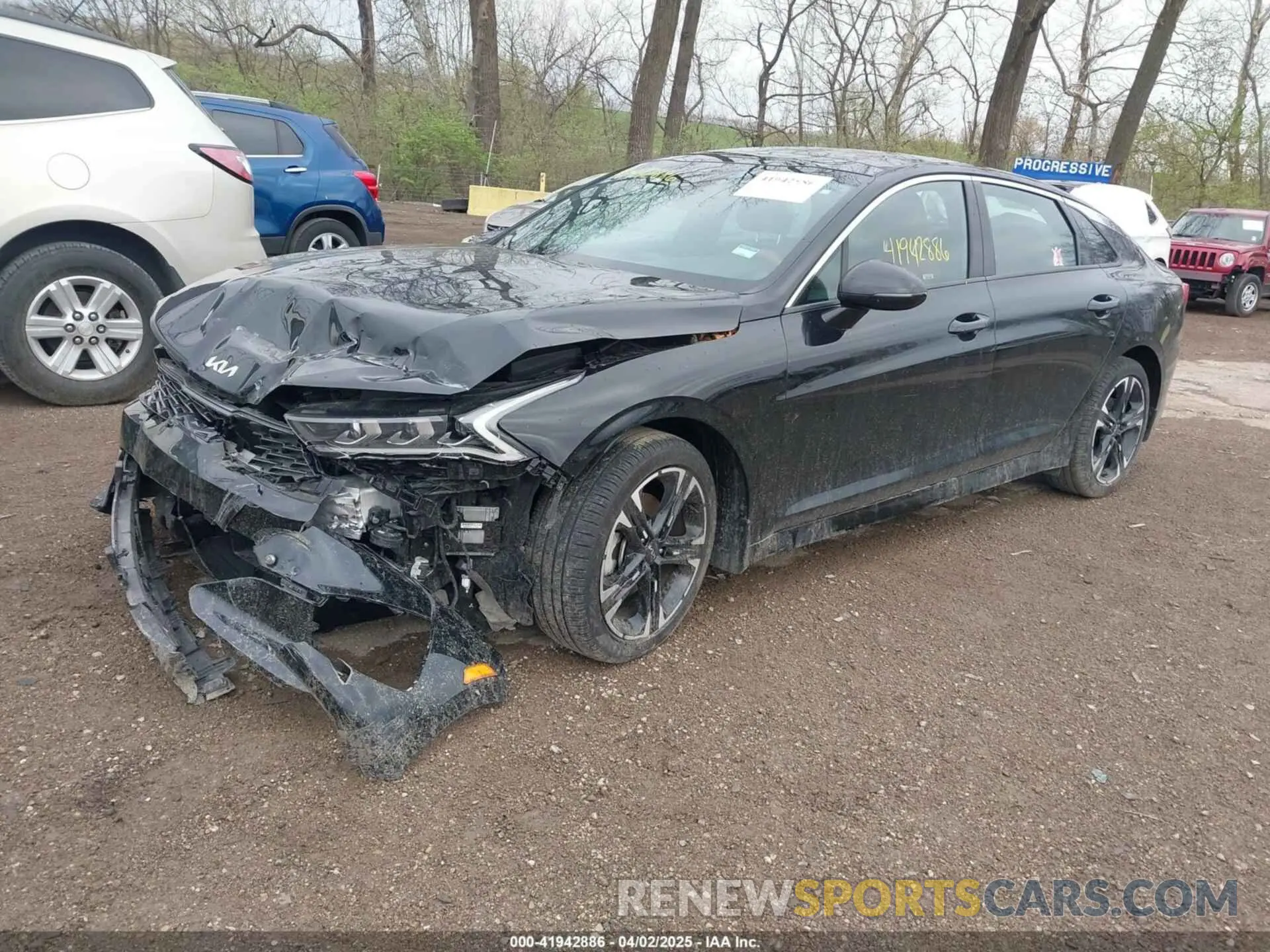 2 fotografías del automóvil dañado 5XXG64J24RG228437 KIA K5 2024