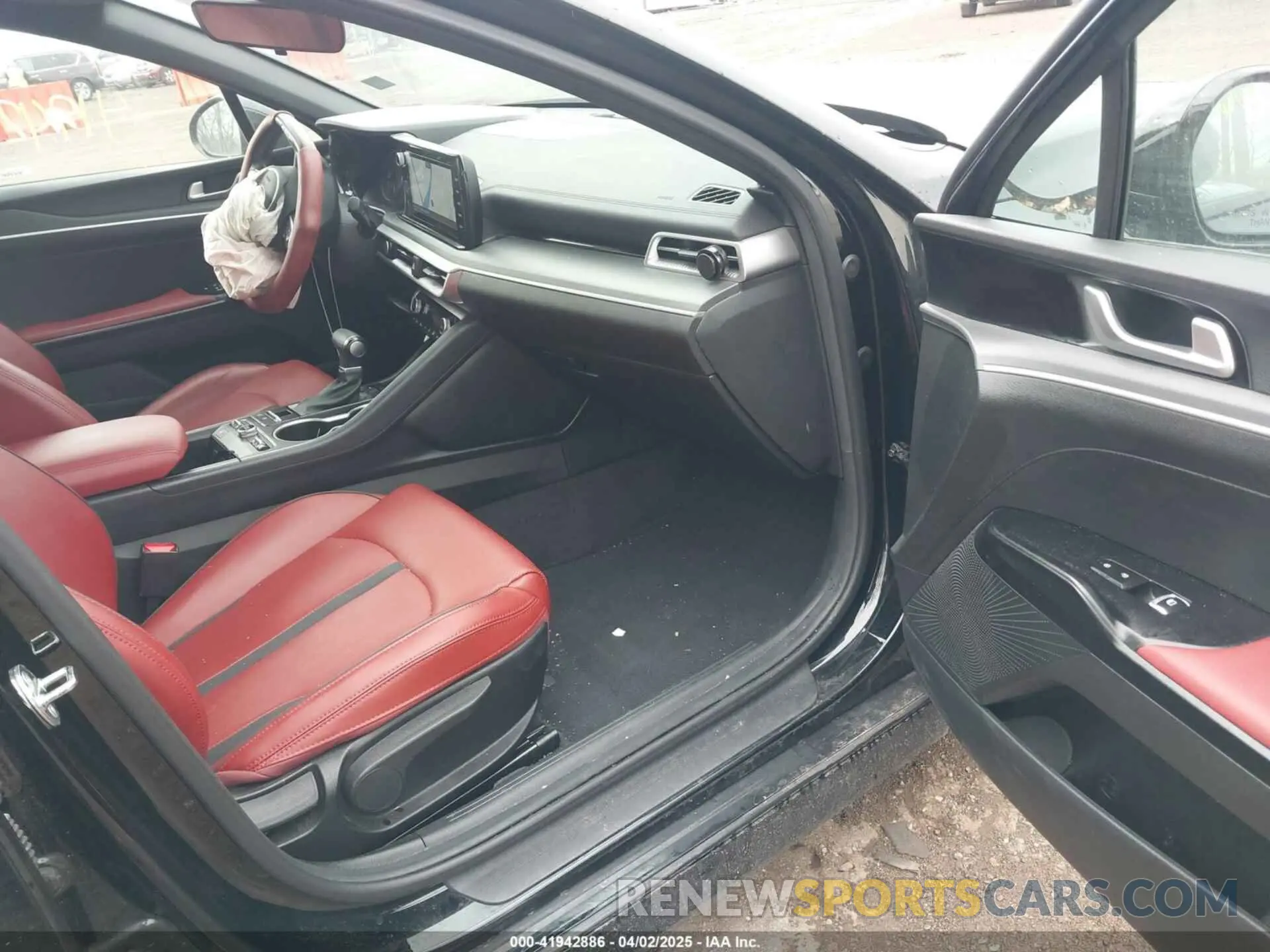 5 fotografías del automóvil dañado 5XXG64J24RG228437 KIA K5 2024