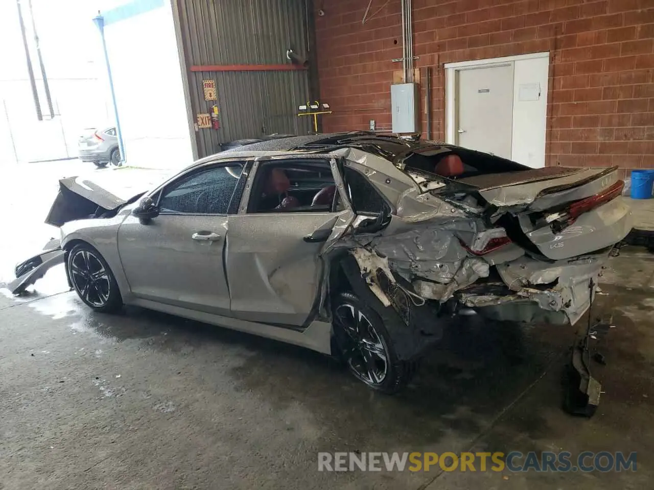 2 fotografías del automóvil dañado 5XXG64J24RG250826 KIA K5 2024