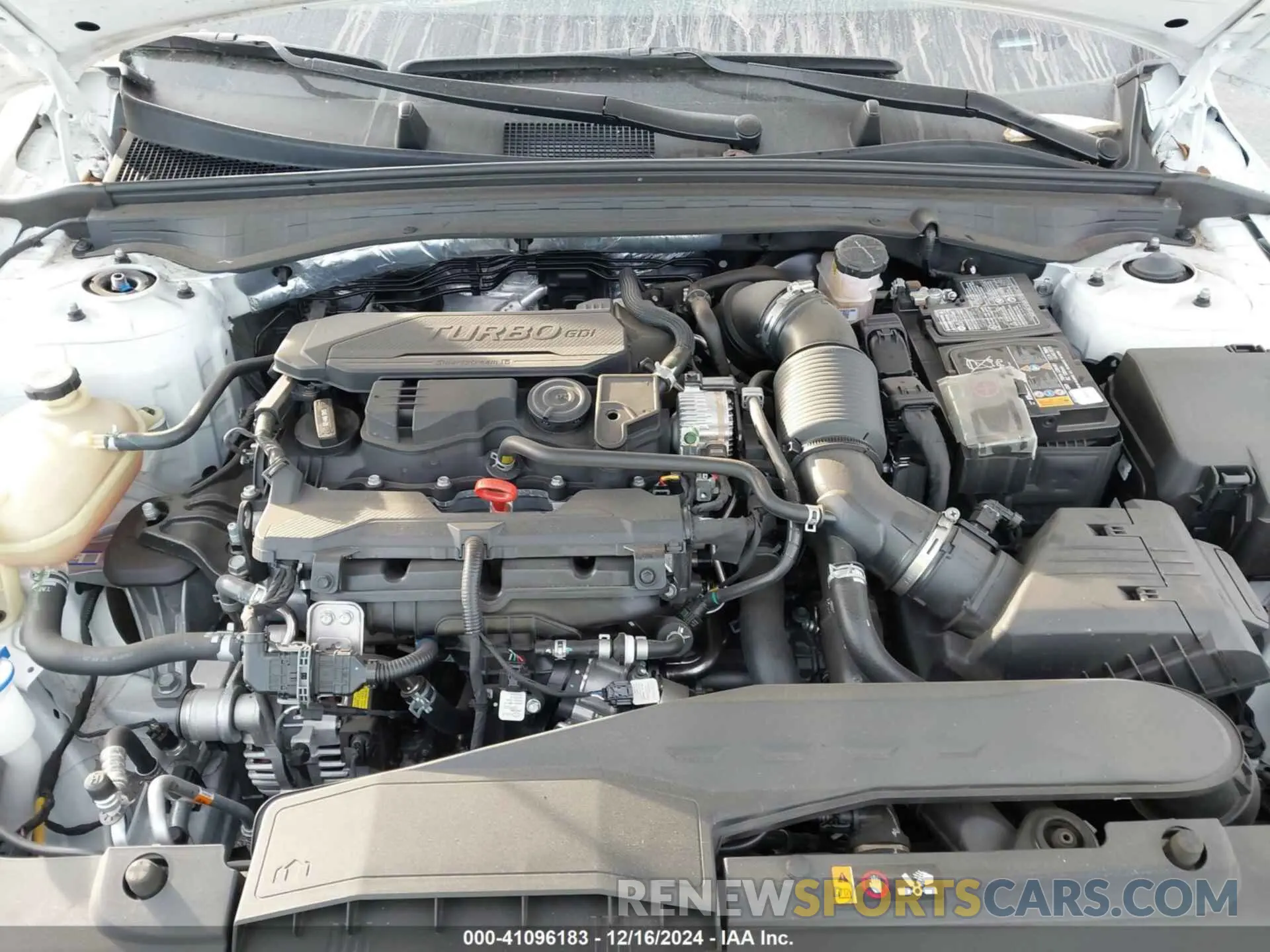 10 fotografías del automóvil dañado 5XXG64J25RG263732 KIA K5 2024