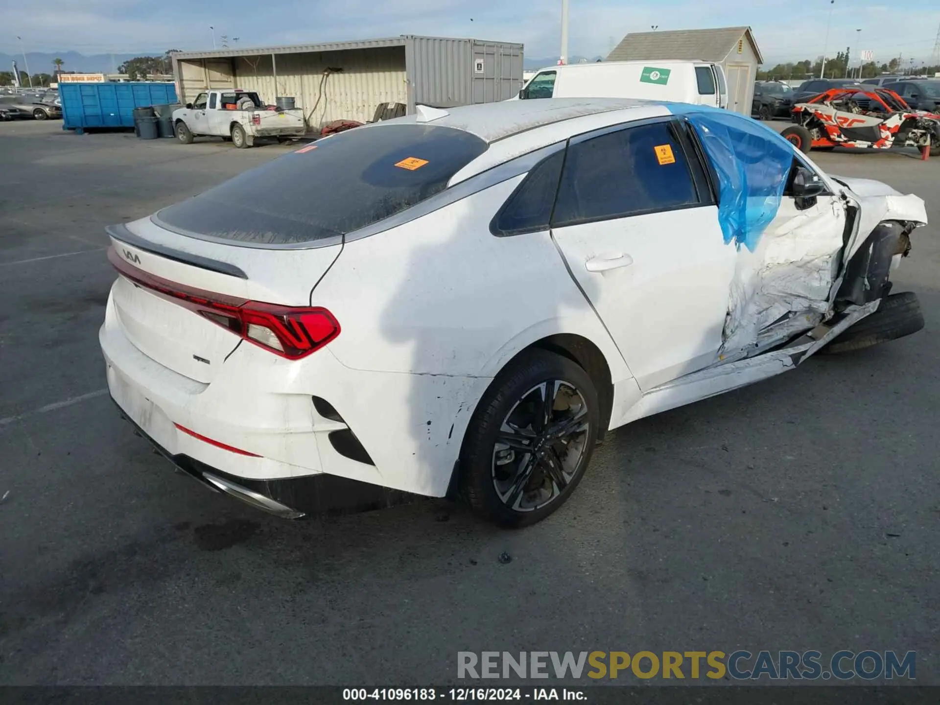 4 fotografías del automóvil dañado 5XXG64J25RG263732 KIA K5 2024