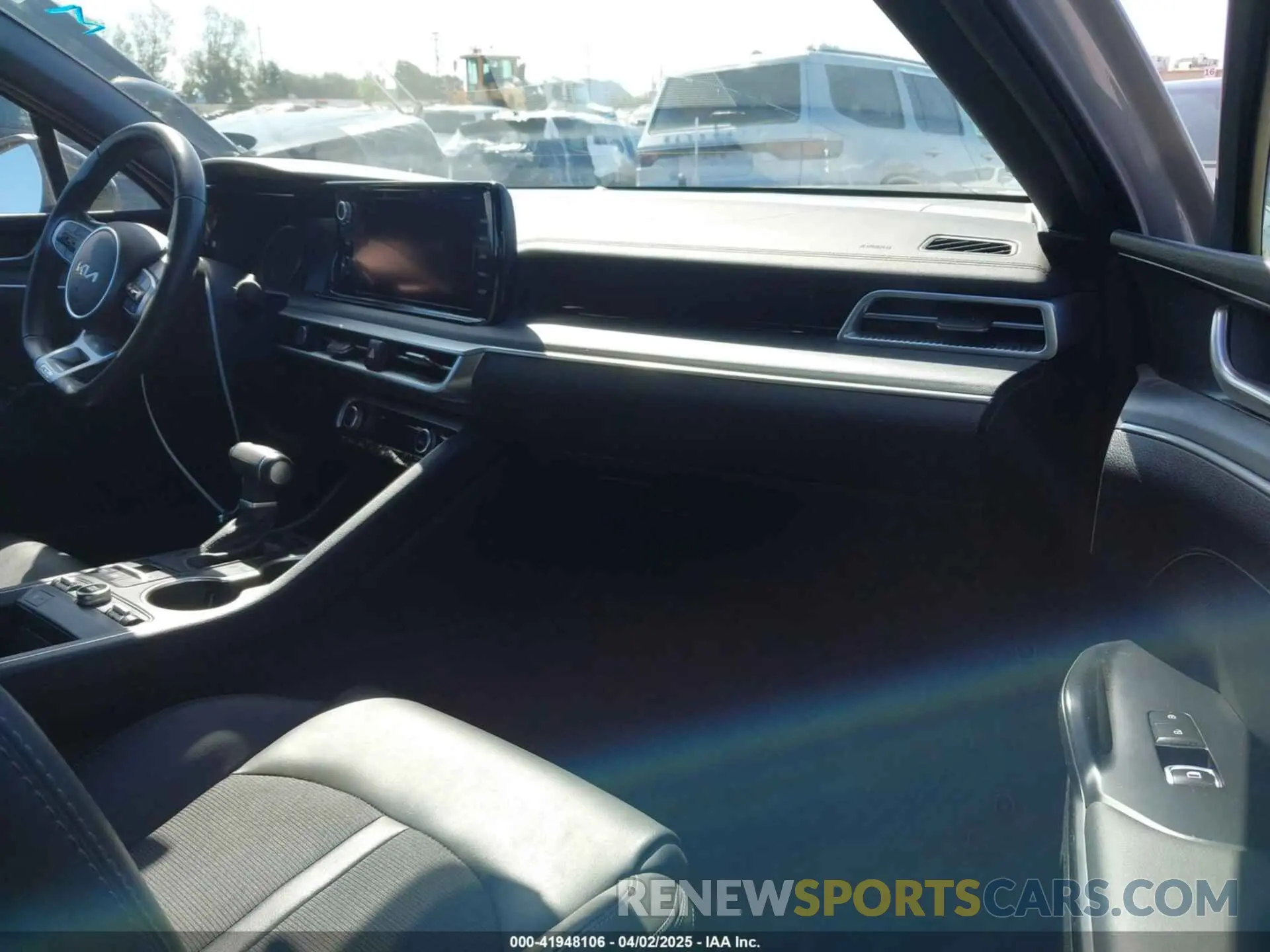 5 fotografías del automóvil dañado 5XXG64J25RG266114 KIA K5 2024