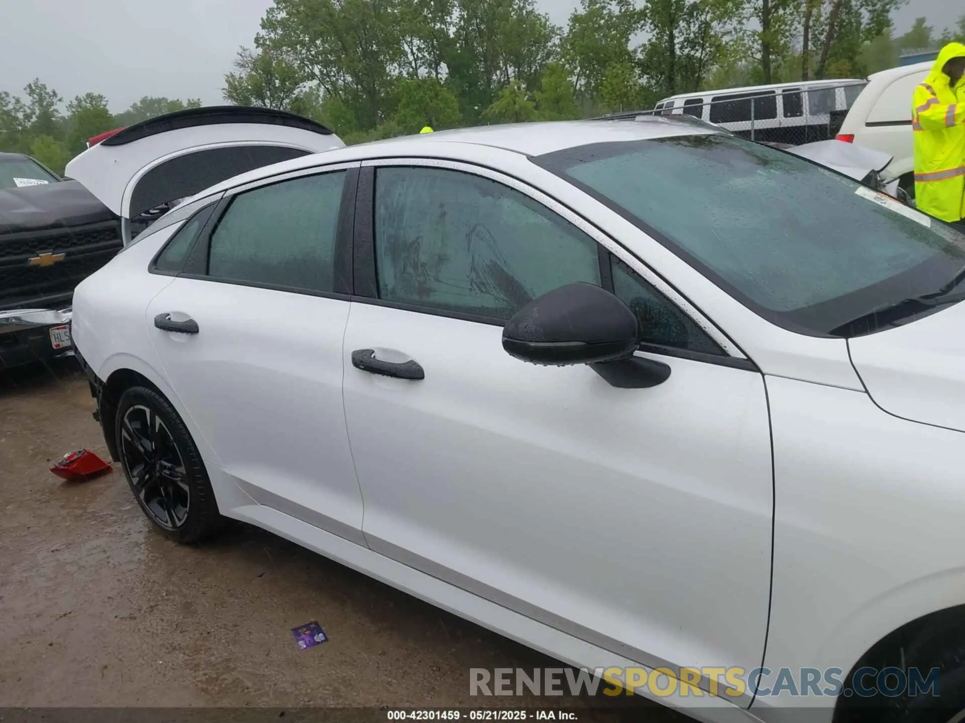 14 fotografías del automóvil dañado 5XXG64J28RG230854 KIA K5 2024