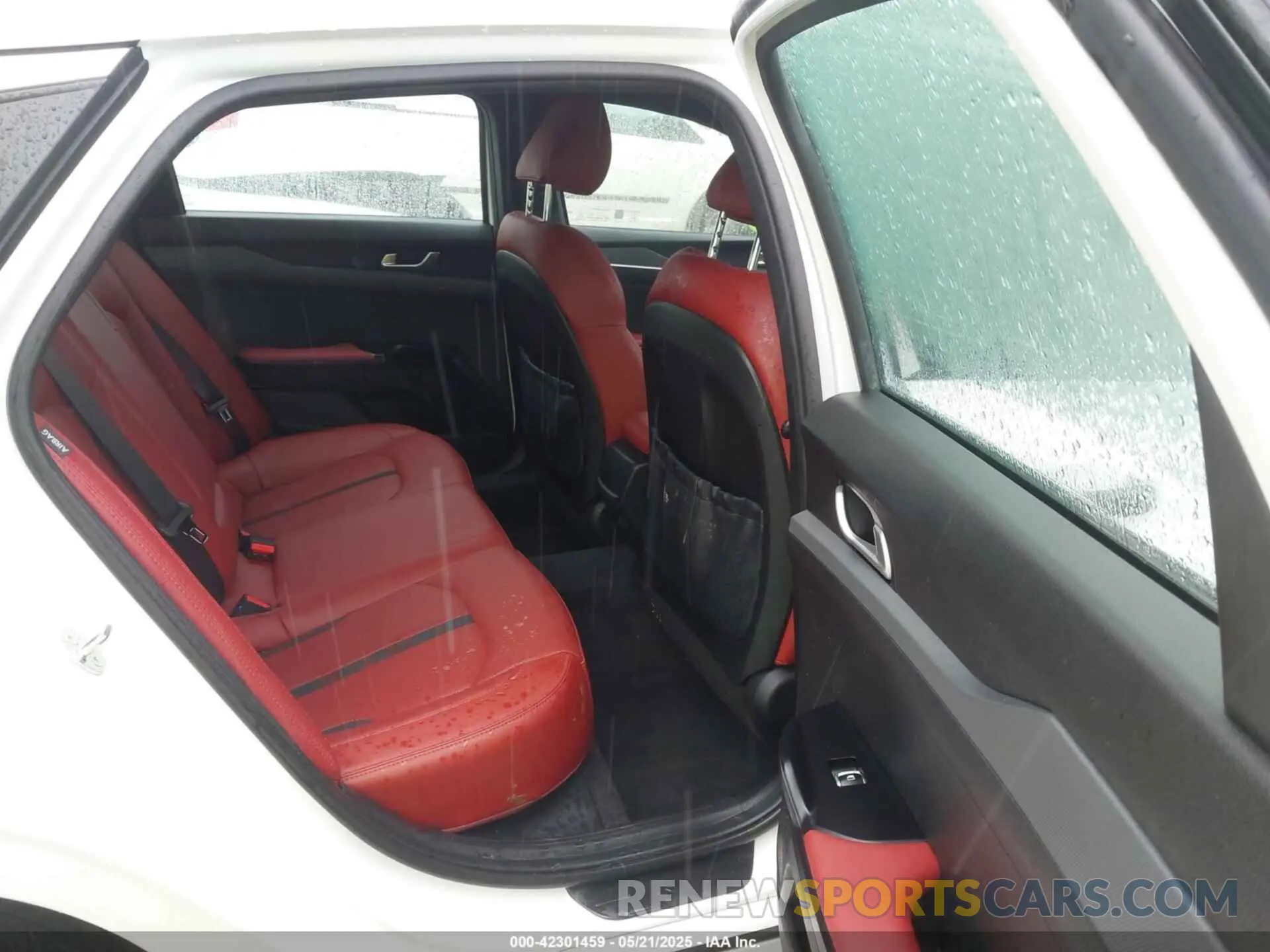 8 fotografías del automóvil dañado 5XXG64J28RG230854 KIA K5 2024