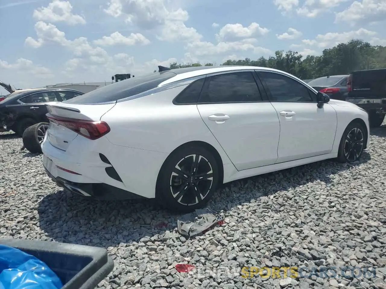 3 fotografías del automóvil dañado 5XXG64J28RG233446 KIA K5 2024