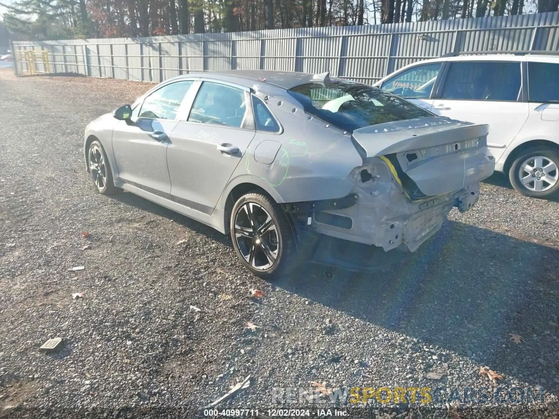 3 fotografías del automóvil dañado 5XXG64J28RG249520 KIA K5 2024