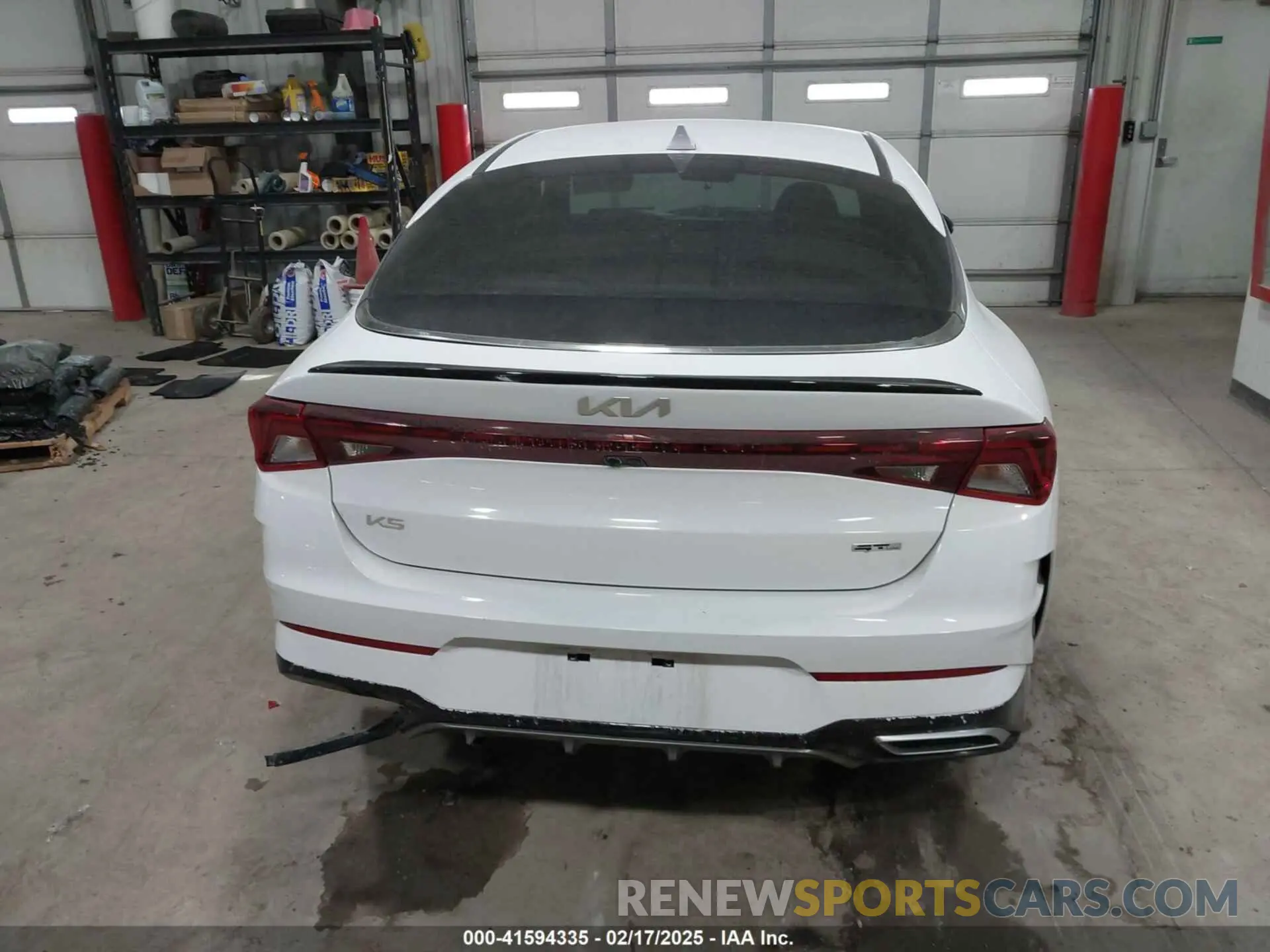 17 fotografías del automóvil dañado 5XXG64J2XRG239684 KIA K5 2024