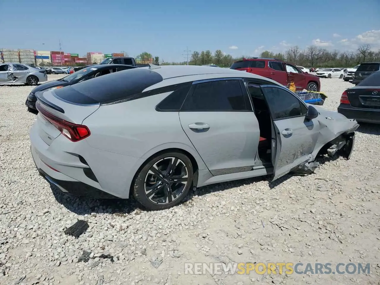 3 fotografías del automóvil dañado 5XXG64J2XRG259238 KIA K5 2024