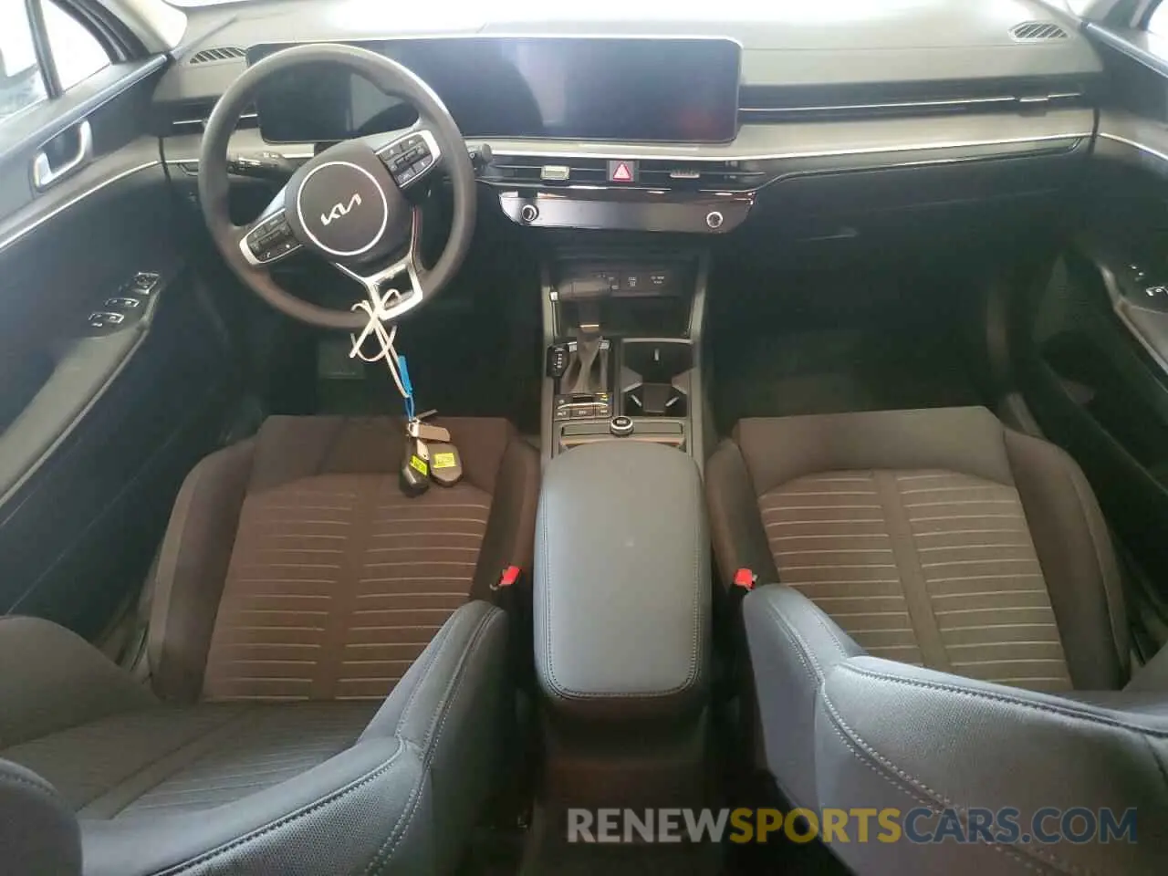 8 fotografías del automóvil dañado KNAG24J71S5302069 KIA K5 2025