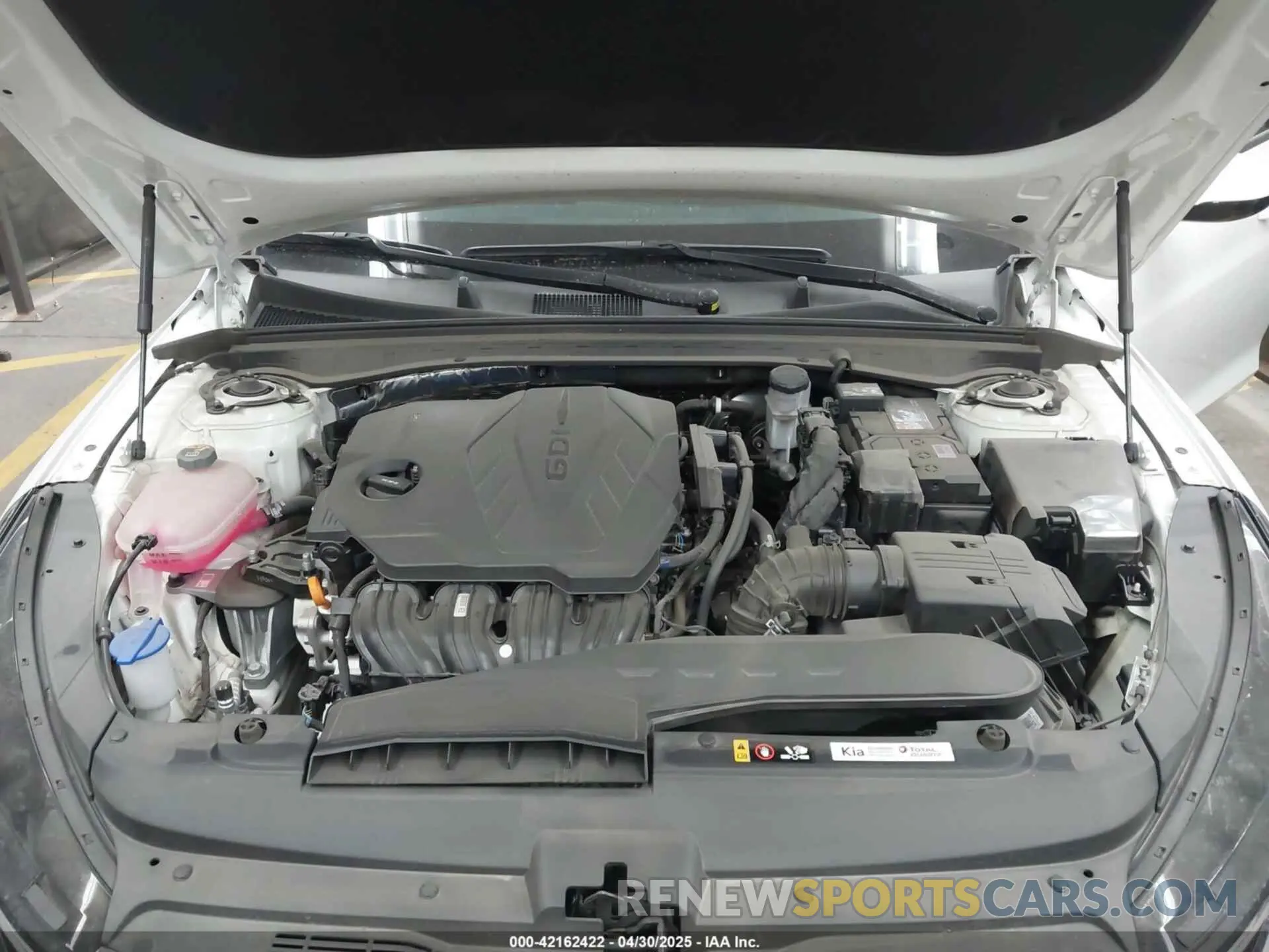 10 fotografías del automóvil dañado KNAG24J72S5284973 KIA K5 2025