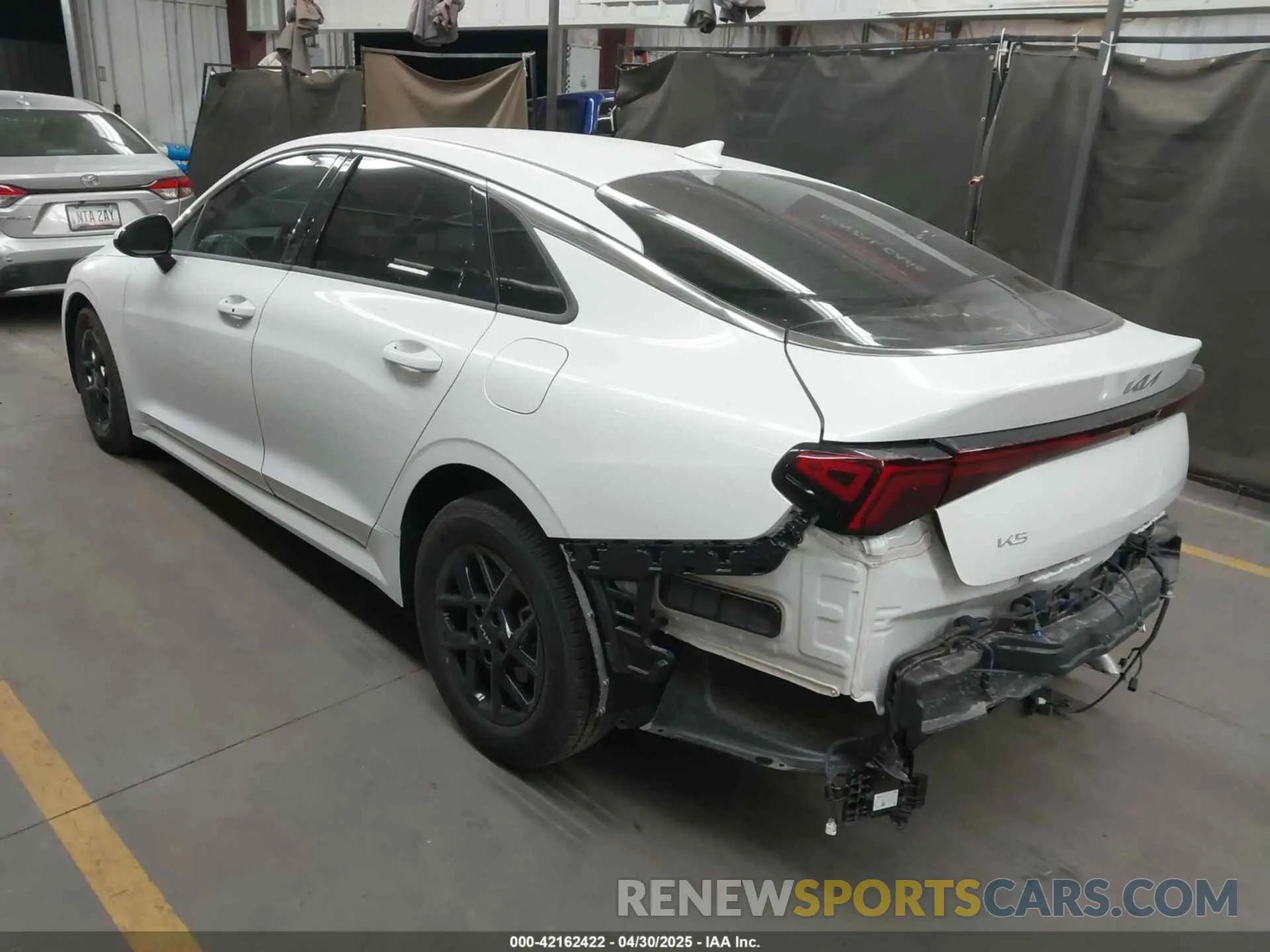3 fotografías del automóvil dañado KNAG24J72S5284973 KIA K5 2025