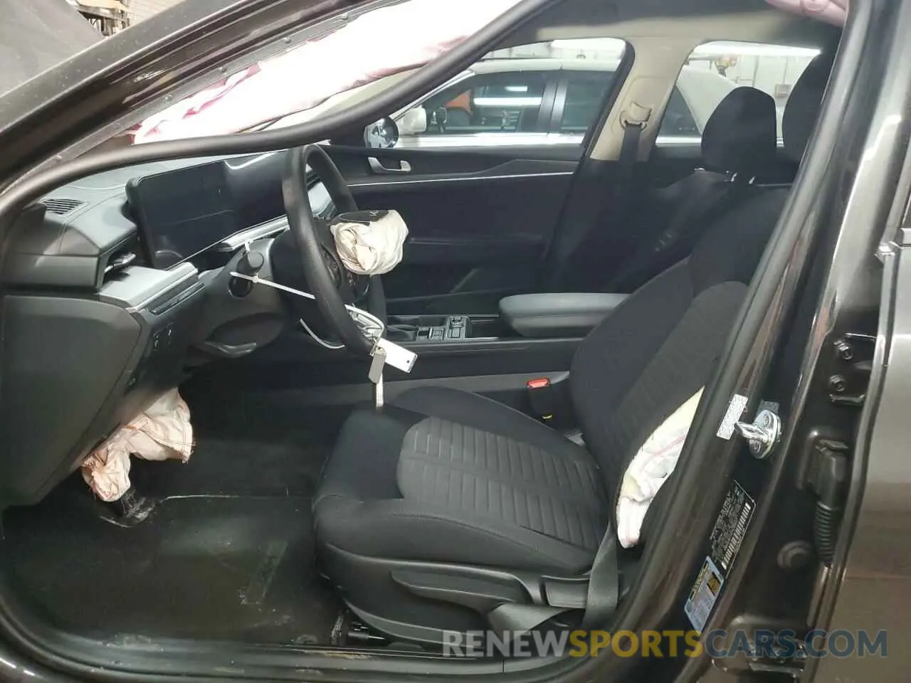 7 fotografías del automóvil dañado KNAG24J73S5295027 KIA K5 2025