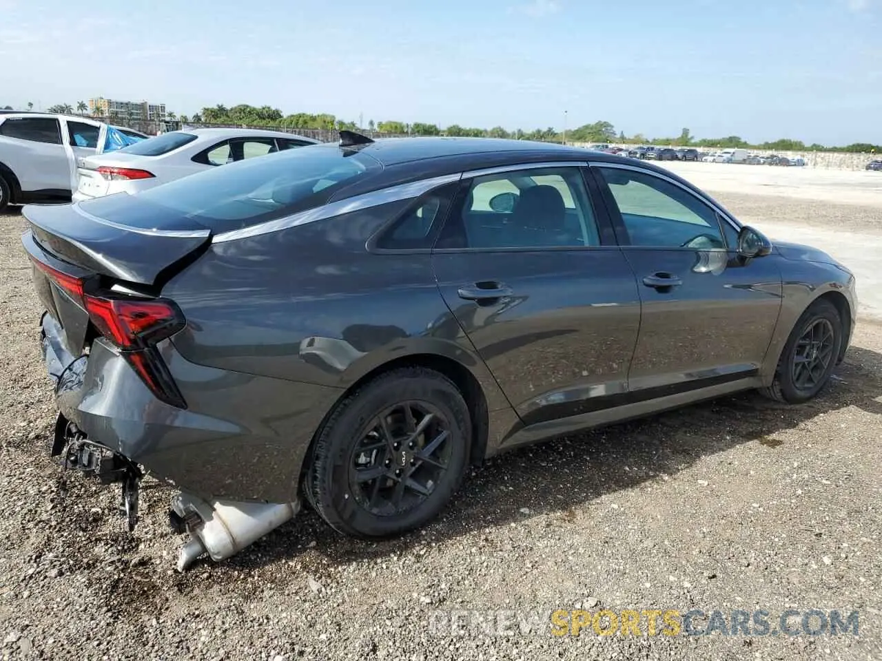 3 fotografías del automóvil dañado KNAG24J74S5327595 KIA K5 2025