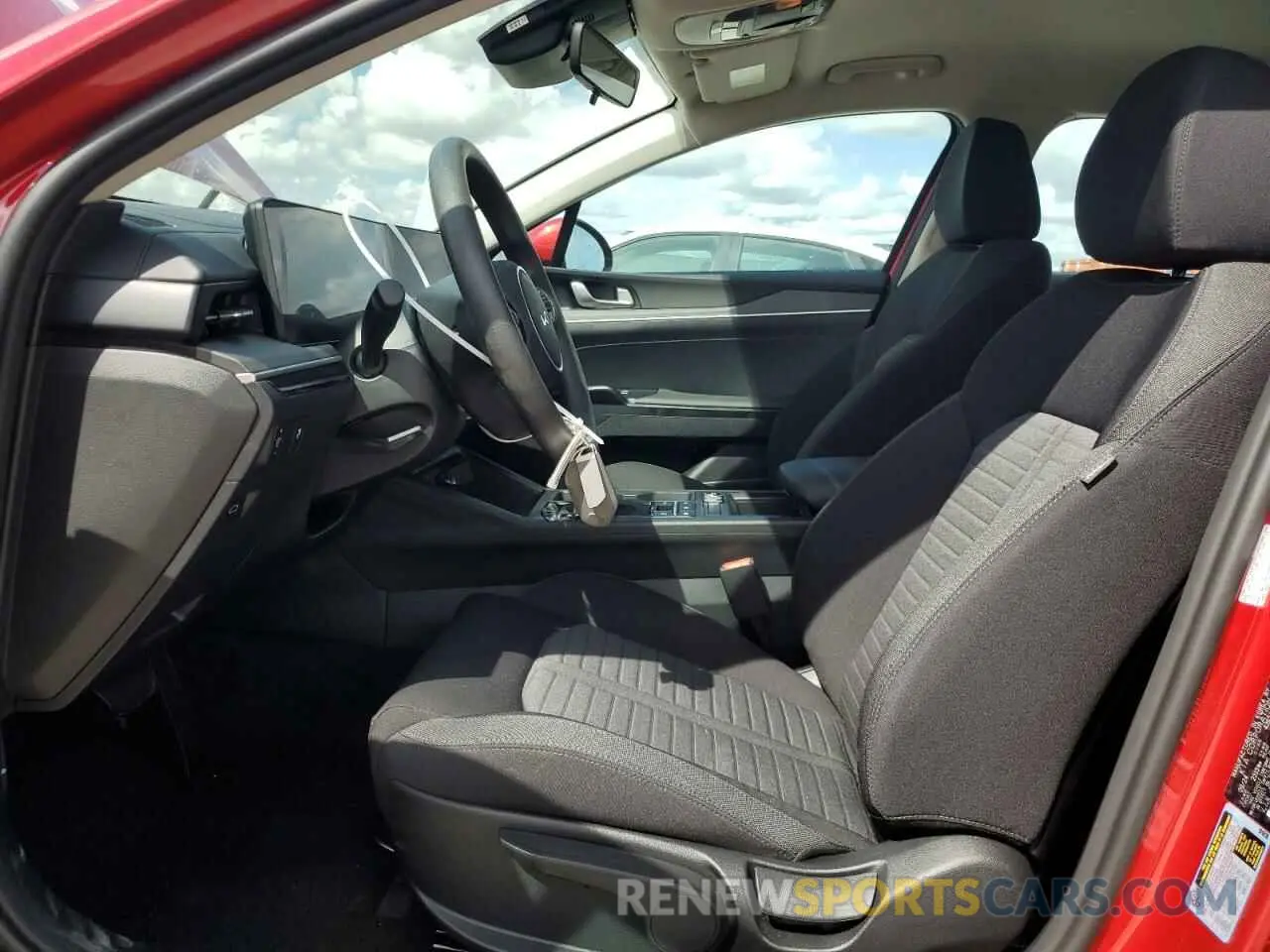 7 fotografías del automóvil dañado KNAG24J74S5327922 KIA K5 2025