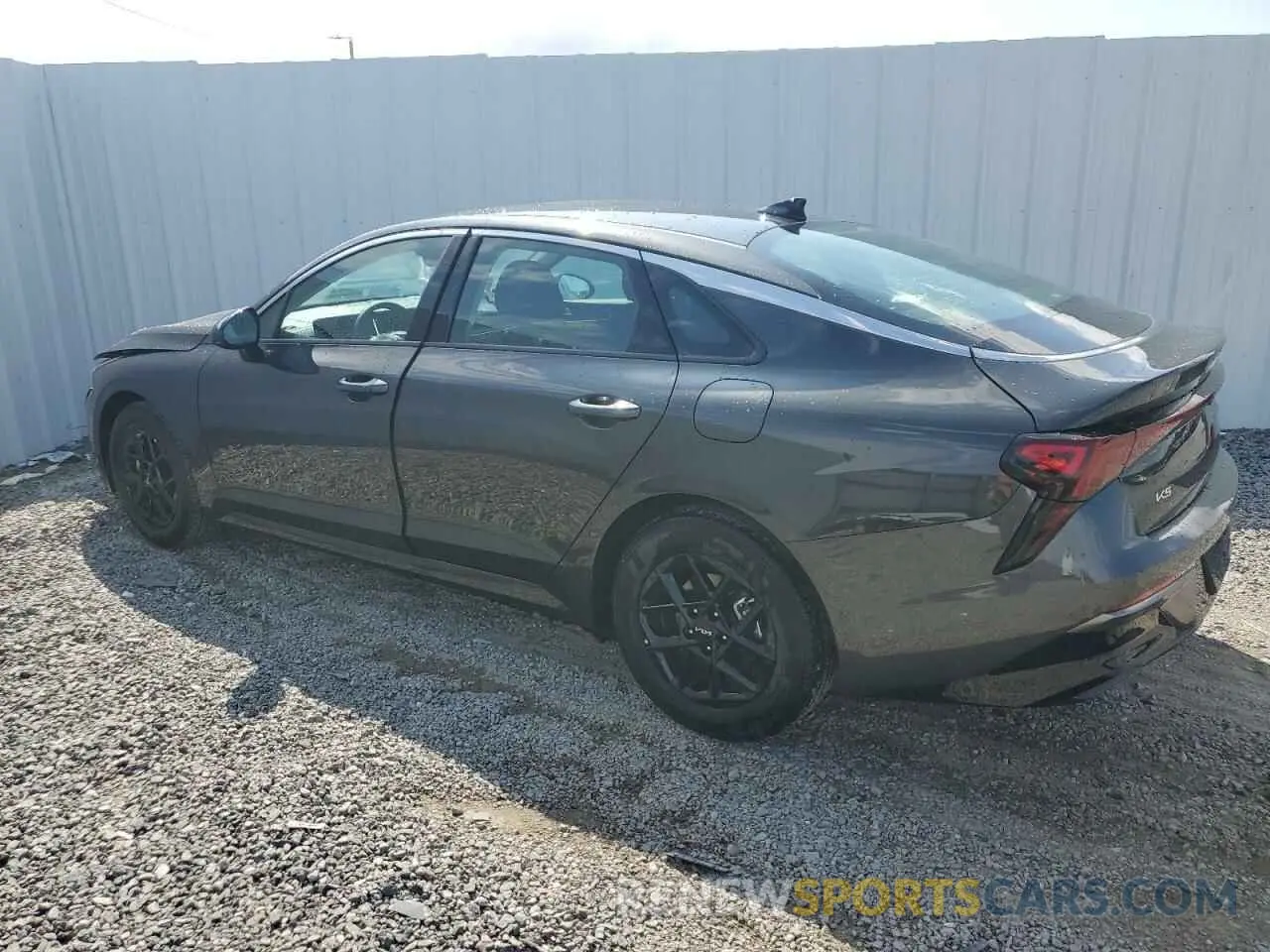 2 fotografías del automóvil dañado KNAG24J74S5346969 KIA K5 2025