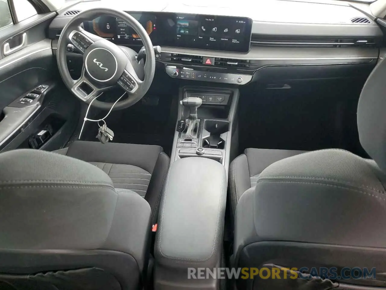 8 fotografías del automóvil dañado KNAG24J75S5347032 KIA K5 2025