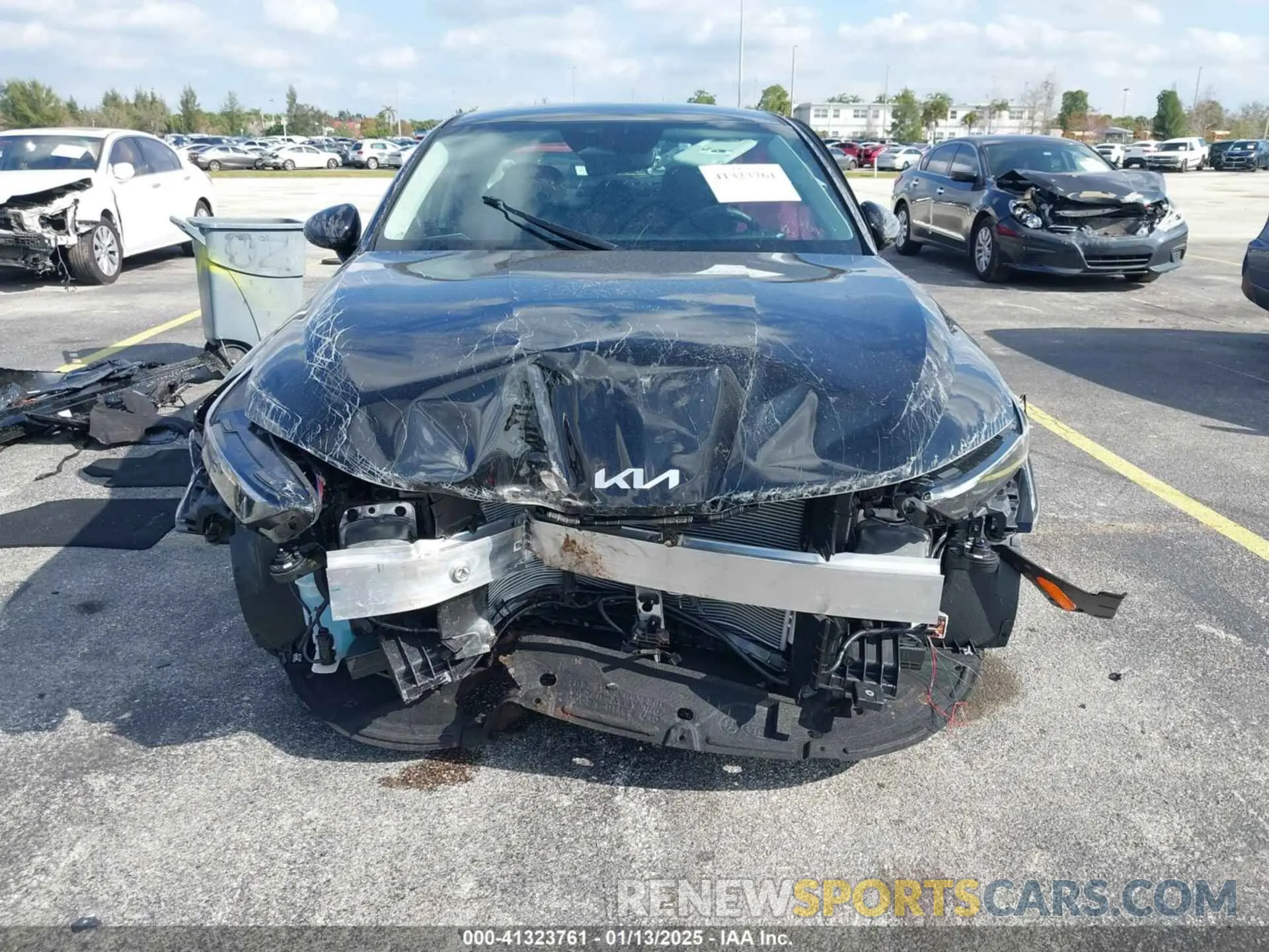 11 fotografías del automóvil dañado KNAG24J79S5331626 KIA K5 2025