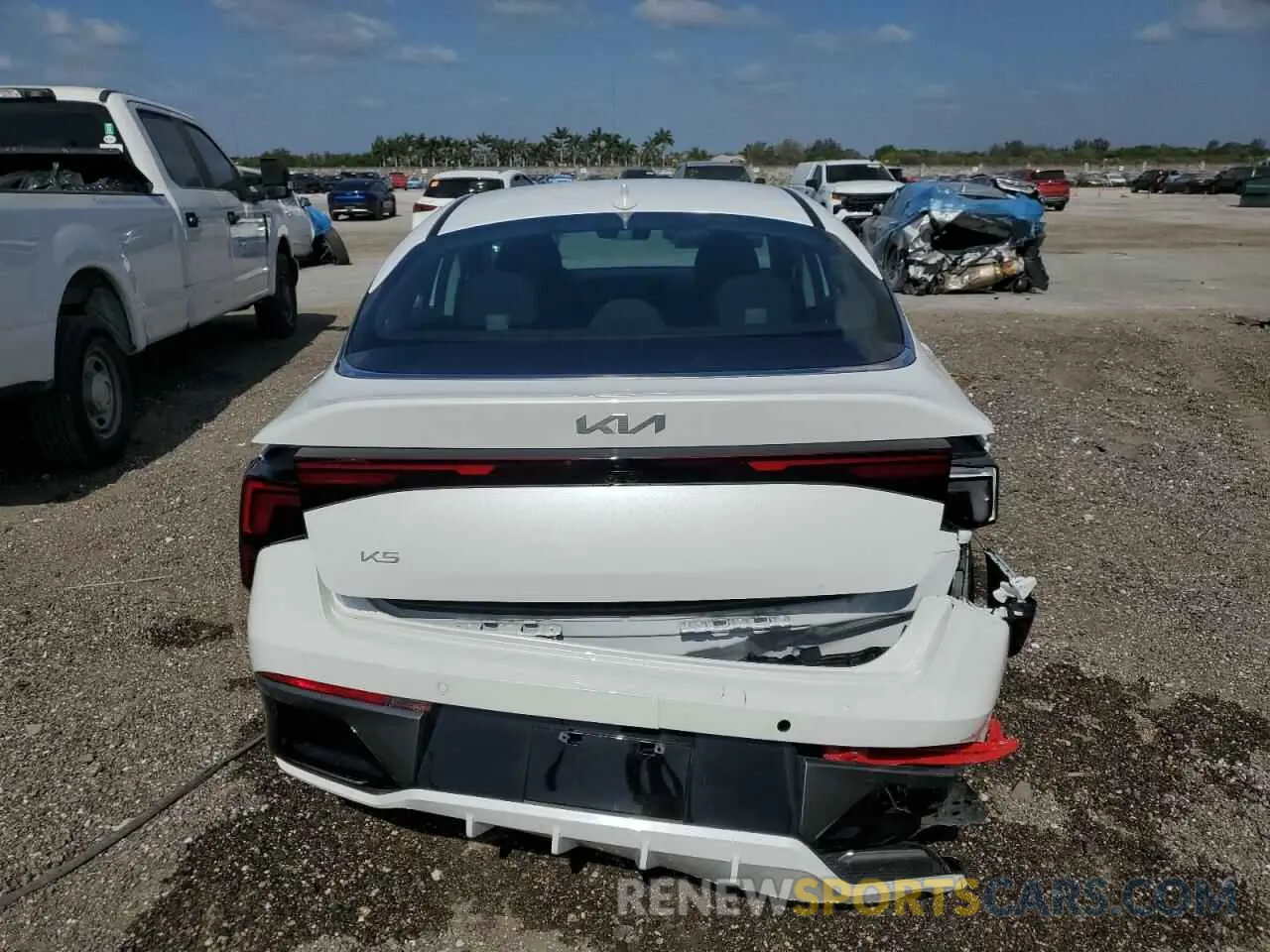 6 fotografías del automóvil dañado KNAG24J79S5345560 KIA K5 2025