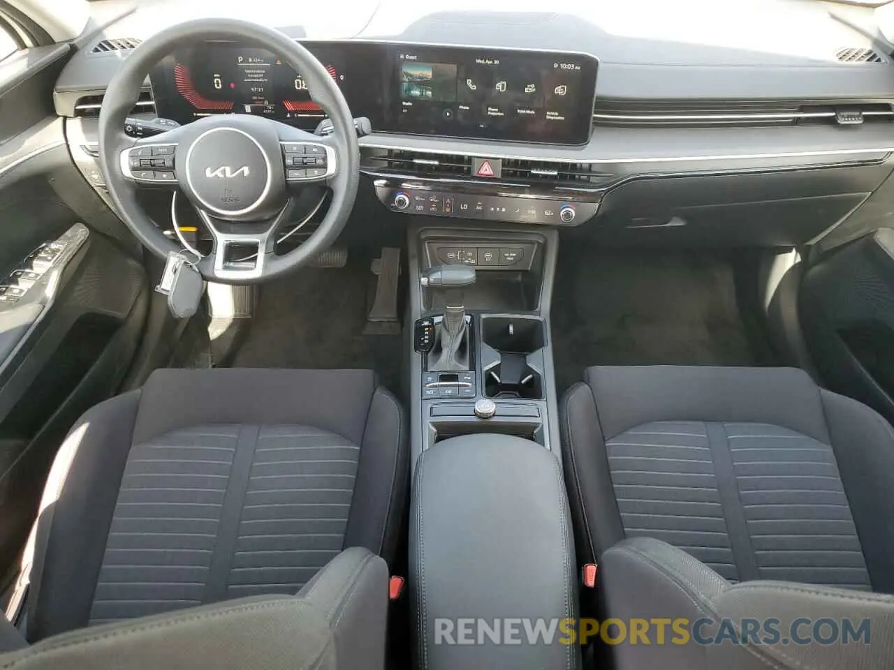 8 fotografías del automóvil dañado KNAG24J79S5345560 KIA K5 2025
