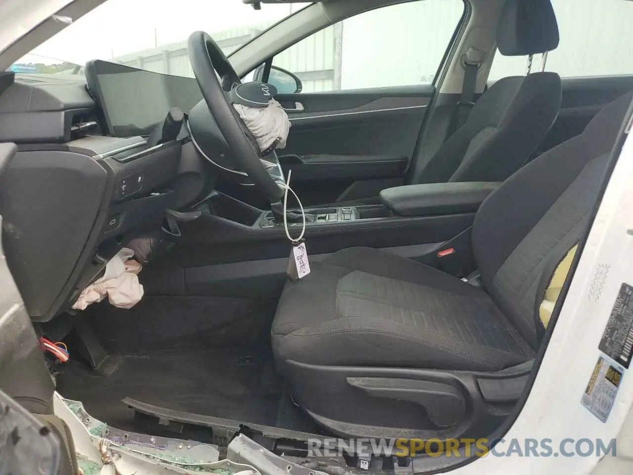 7 fotografías del automóvil dañado KNAG24J7XS5294067 KIA K5 2025