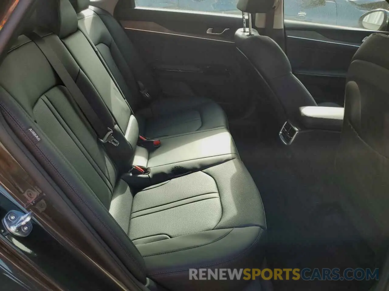 10 fotografías del automóvil dañado KNAG34J74S5307733 KIA K5 2025