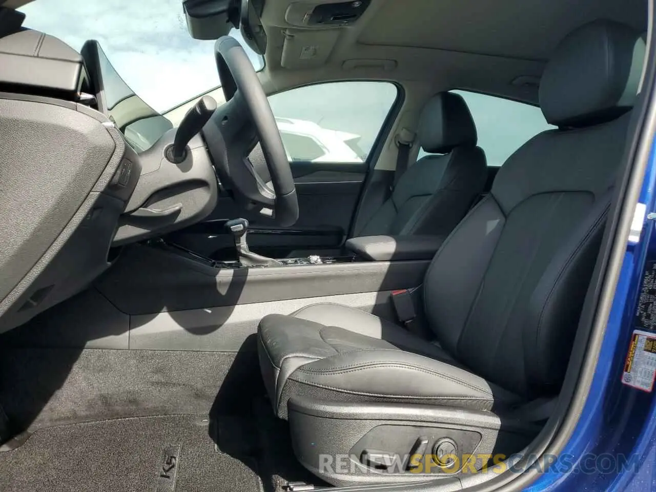 7 fotografías del automóvil dañado KNAG34J76S5274802 KIA K5 2025