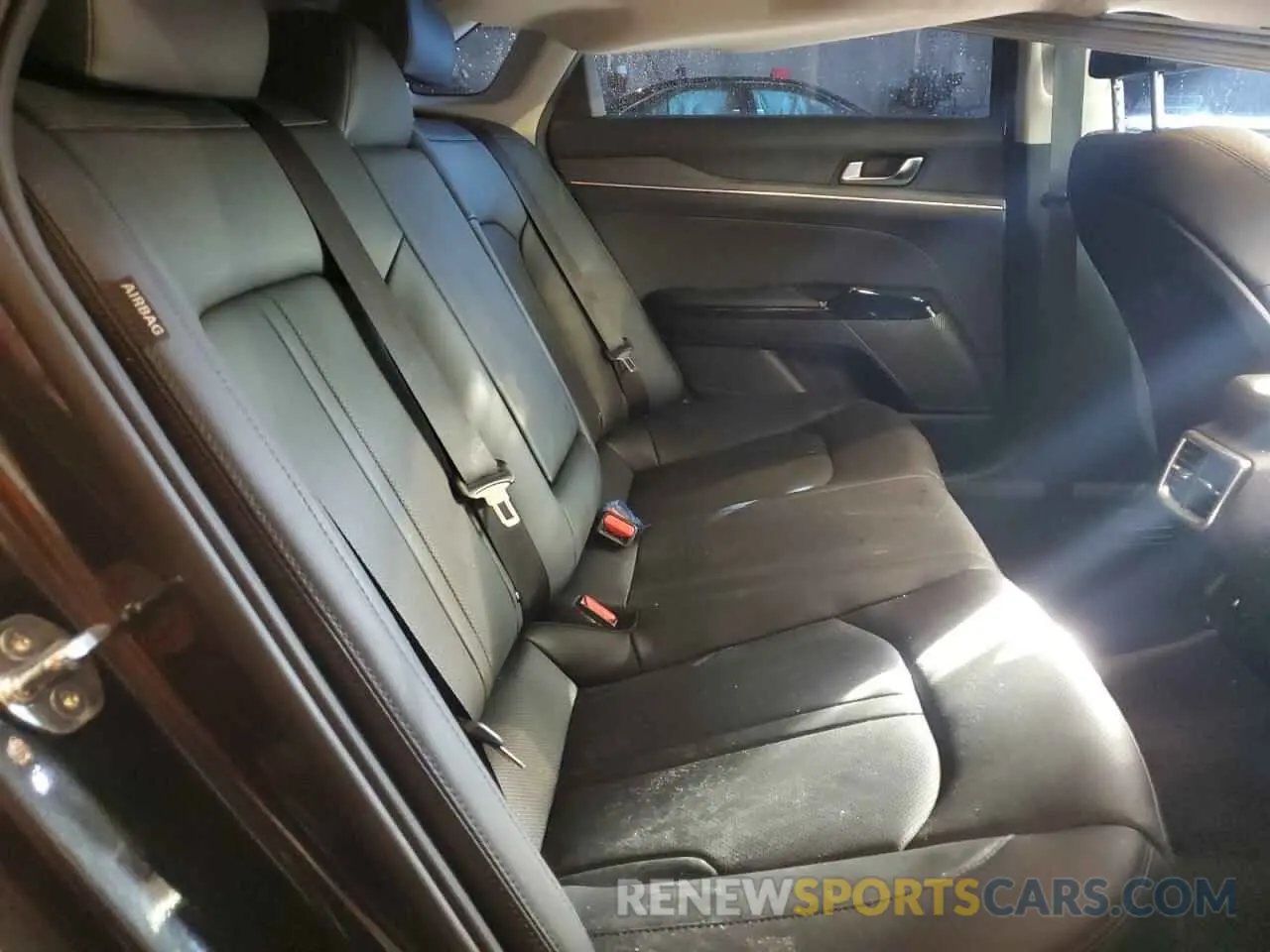 10 fotografías del automóvil dañado KNAG34J79S5269836 KIA K5 2025